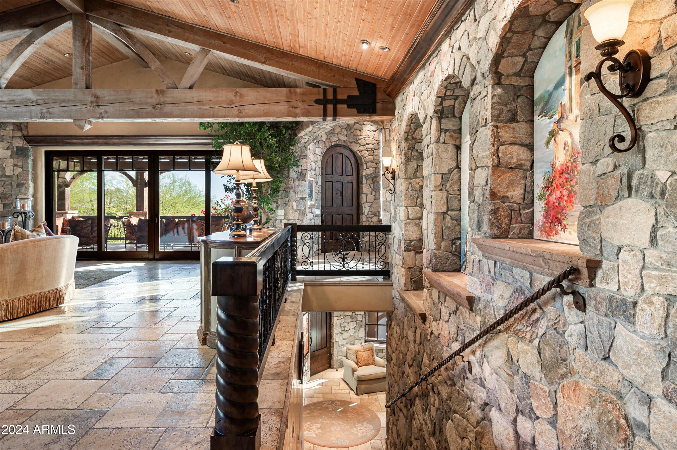 ESTANCIA - Residential