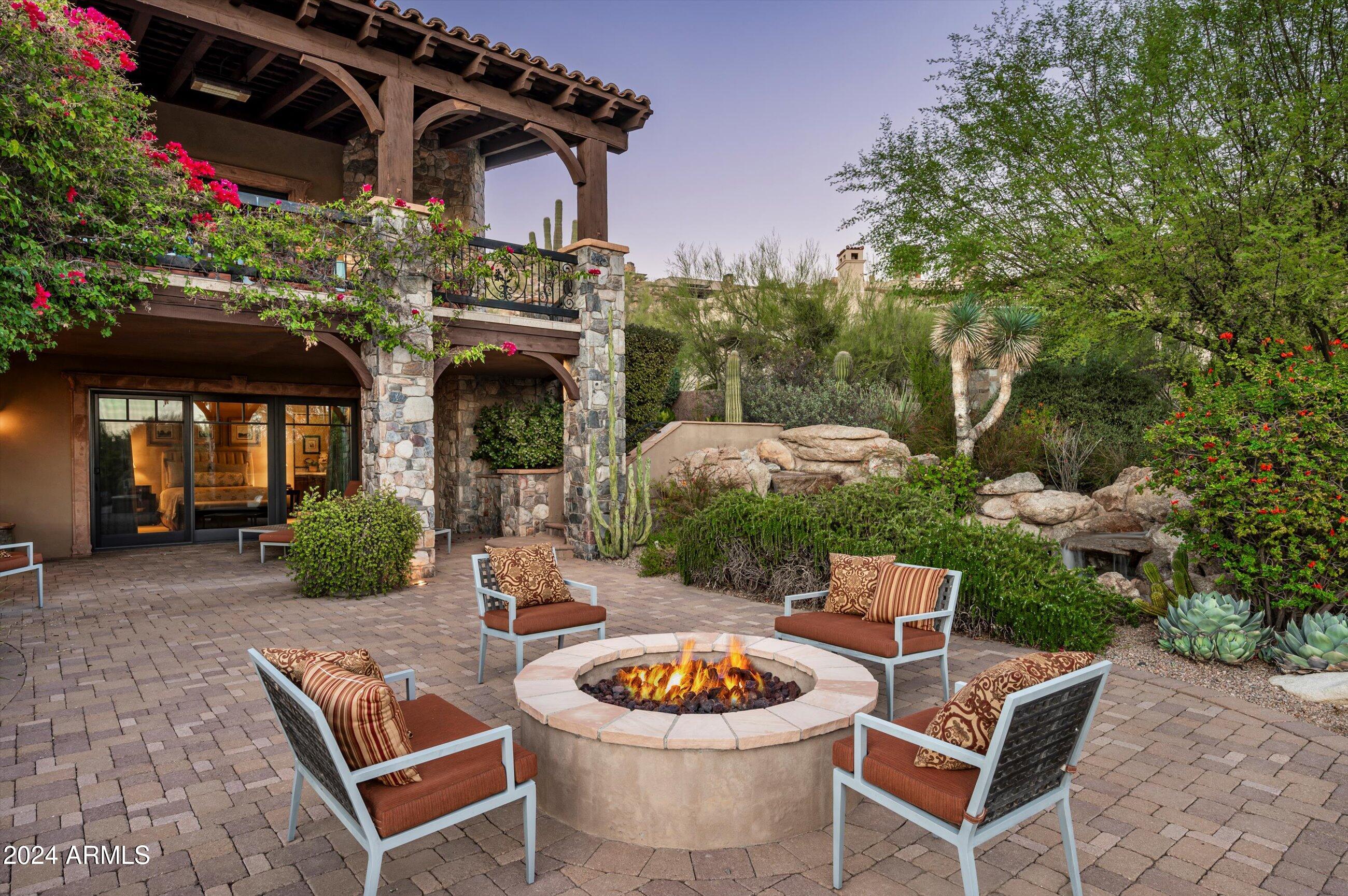 ESTANCIA - Residential