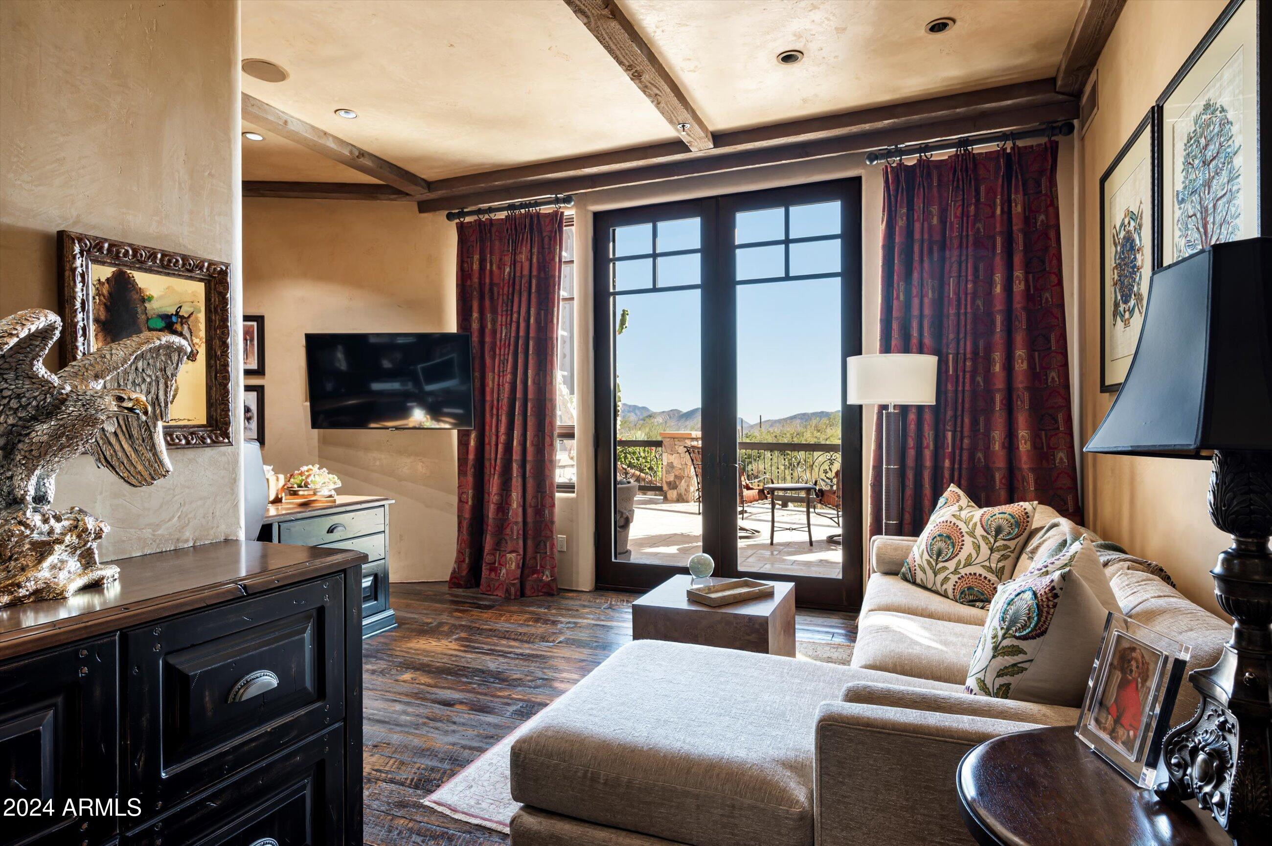 ESTANCIA - Residential