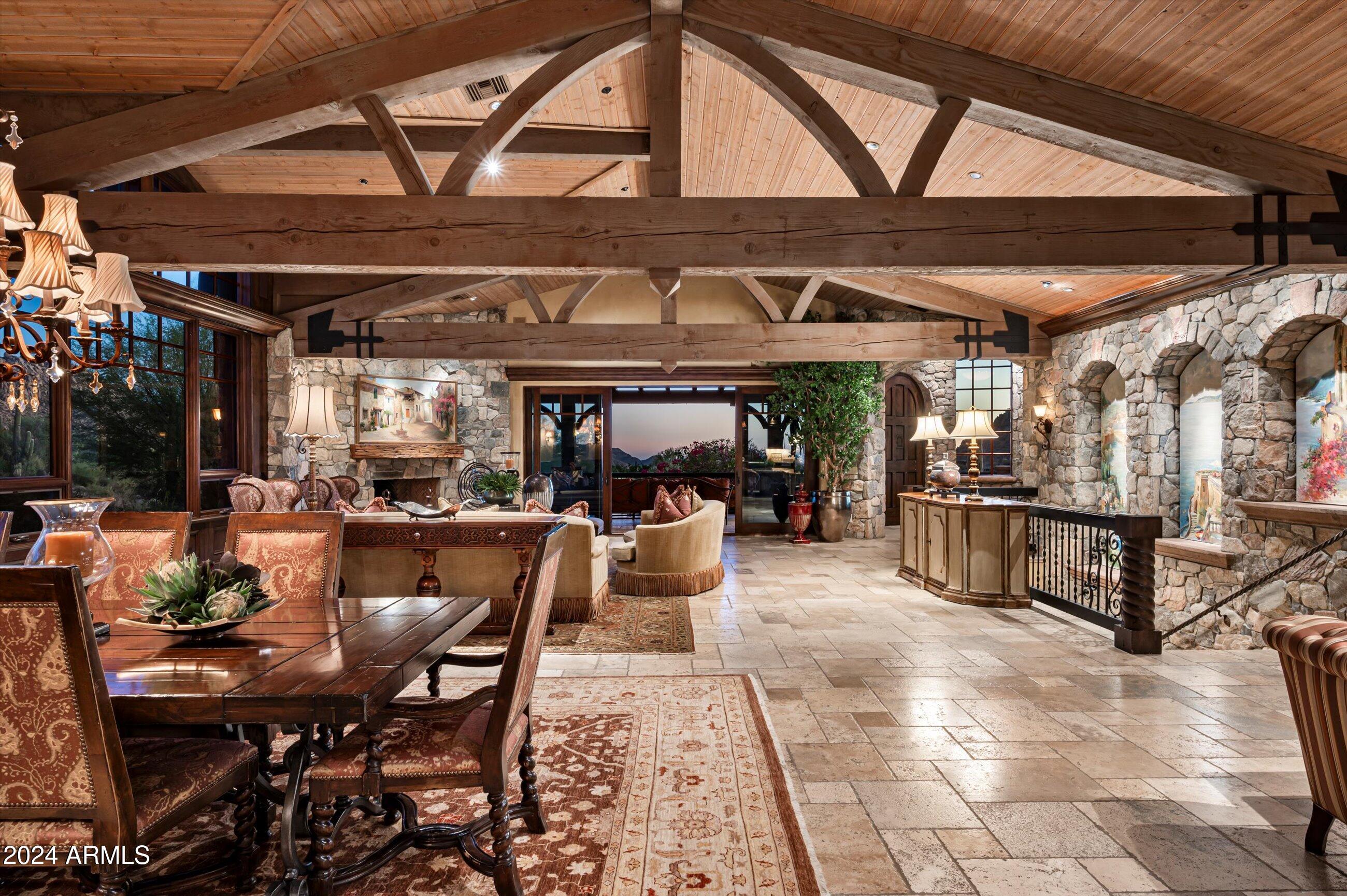ESTANCIA - Residential