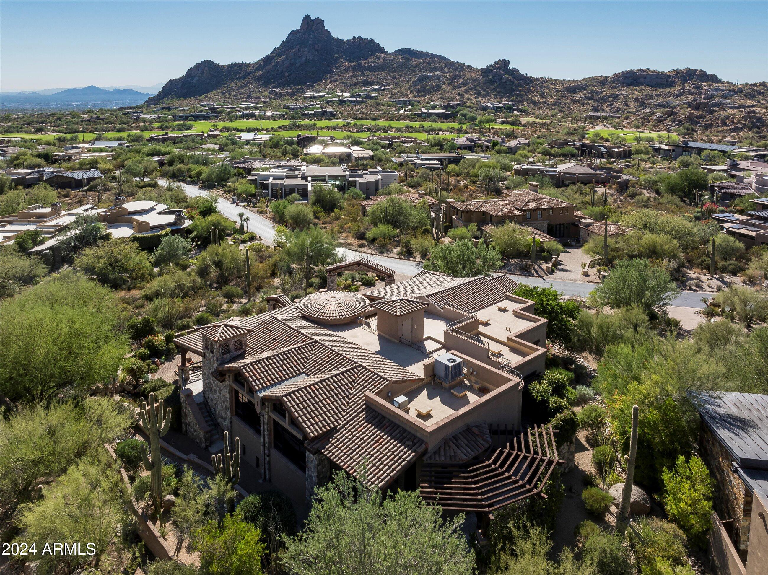 ESTANCIA - Residential