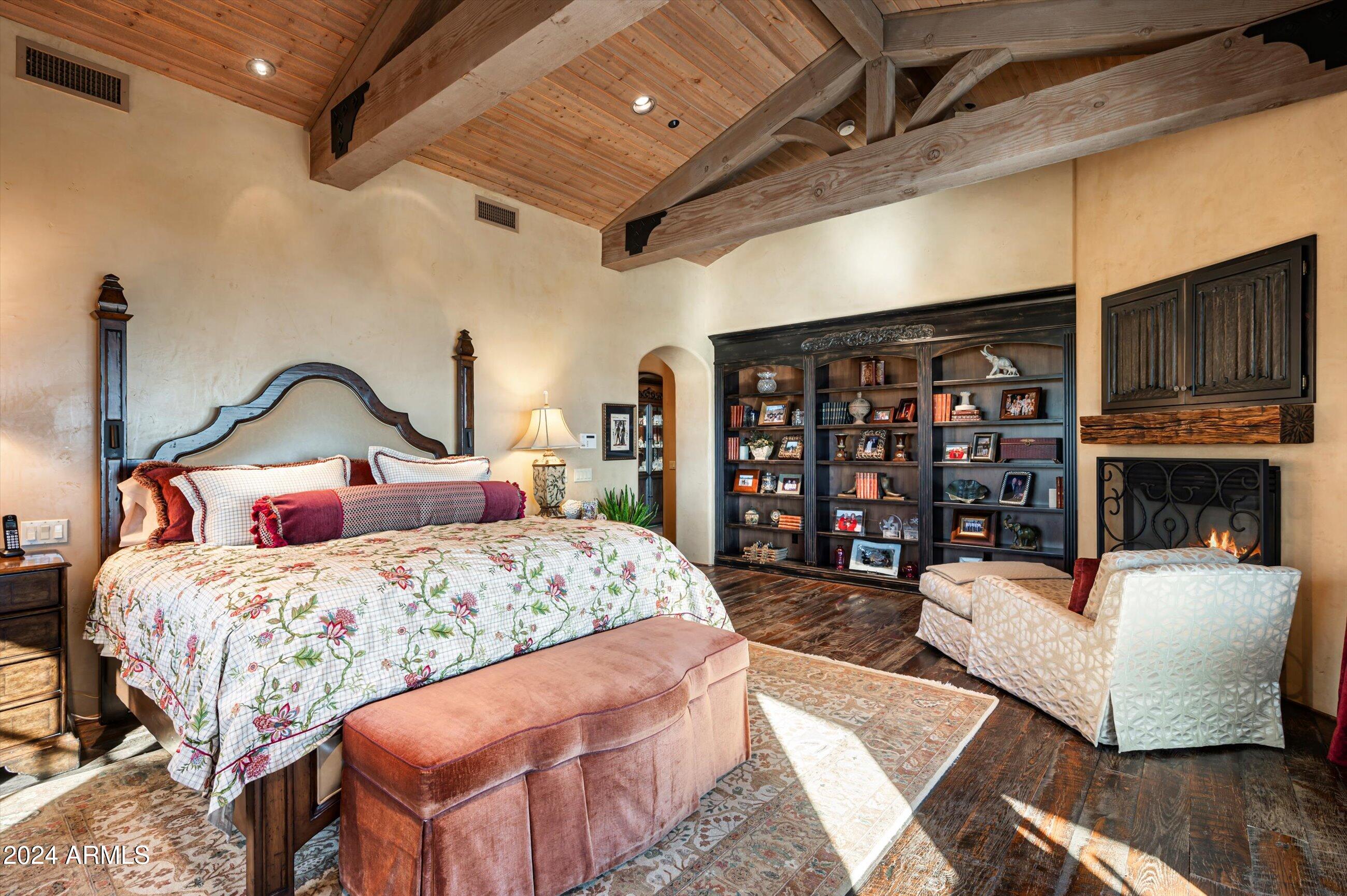 ESTANCIA - Residential