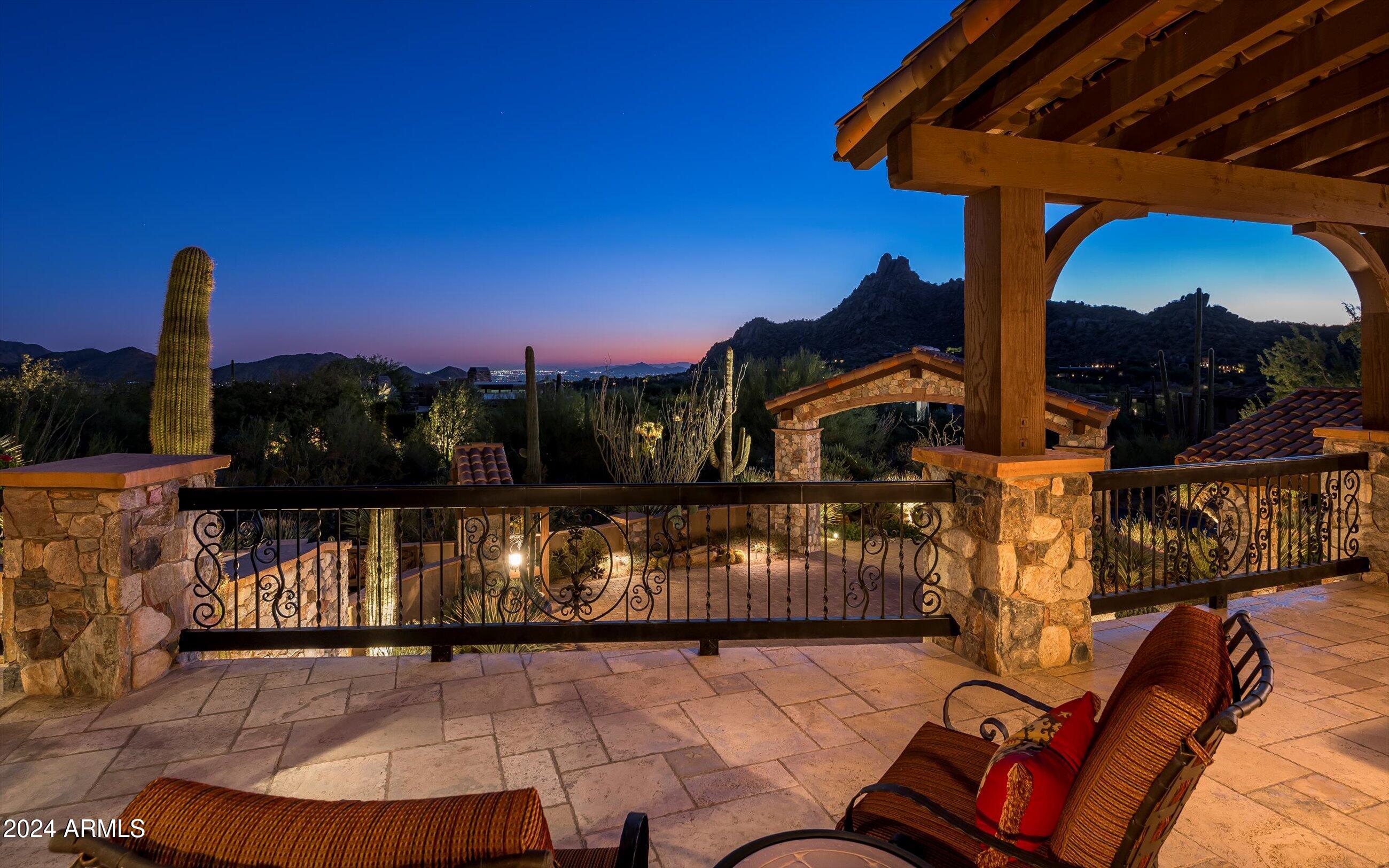 ESTANCIA - Residential