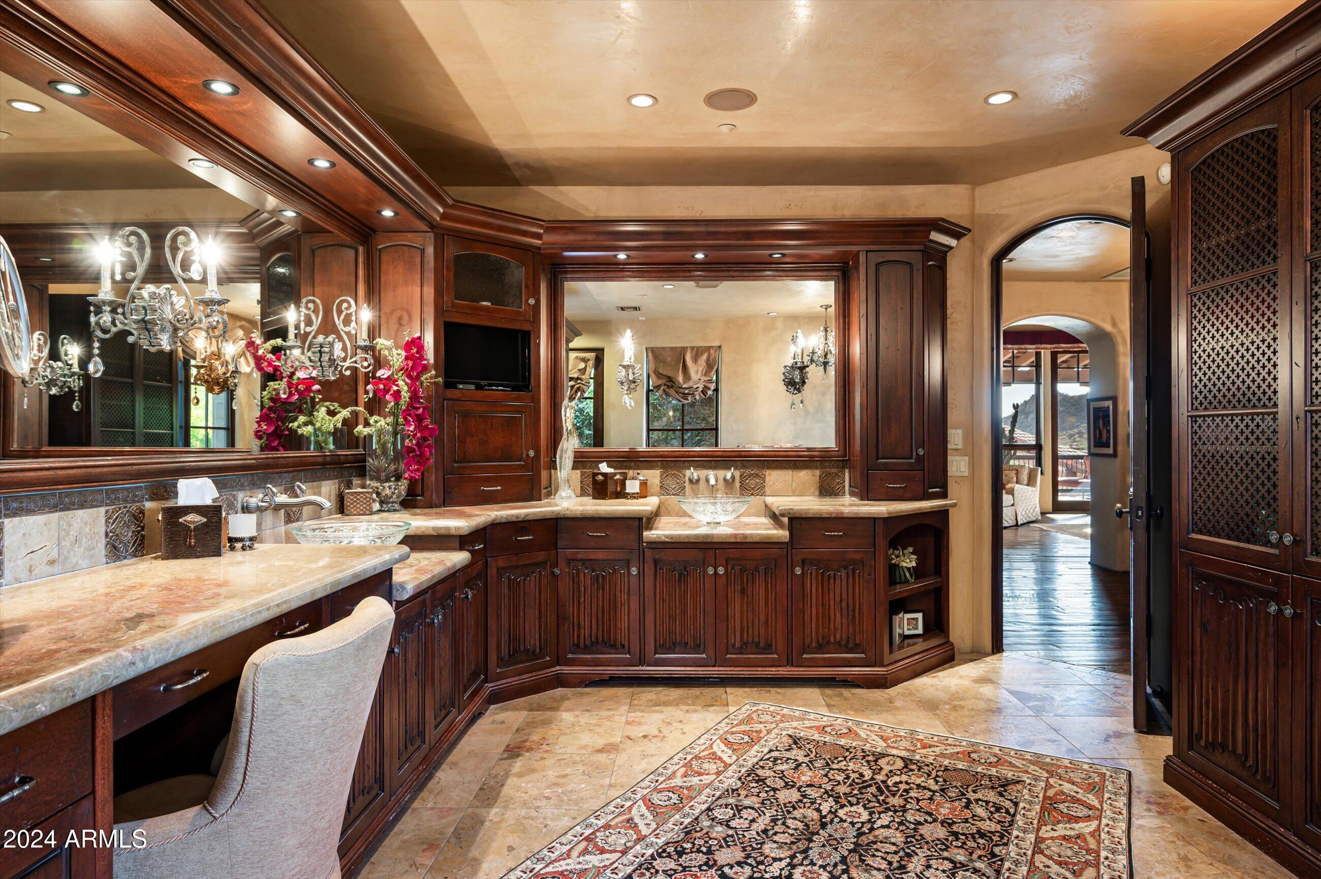 ESTANCIA - Residential