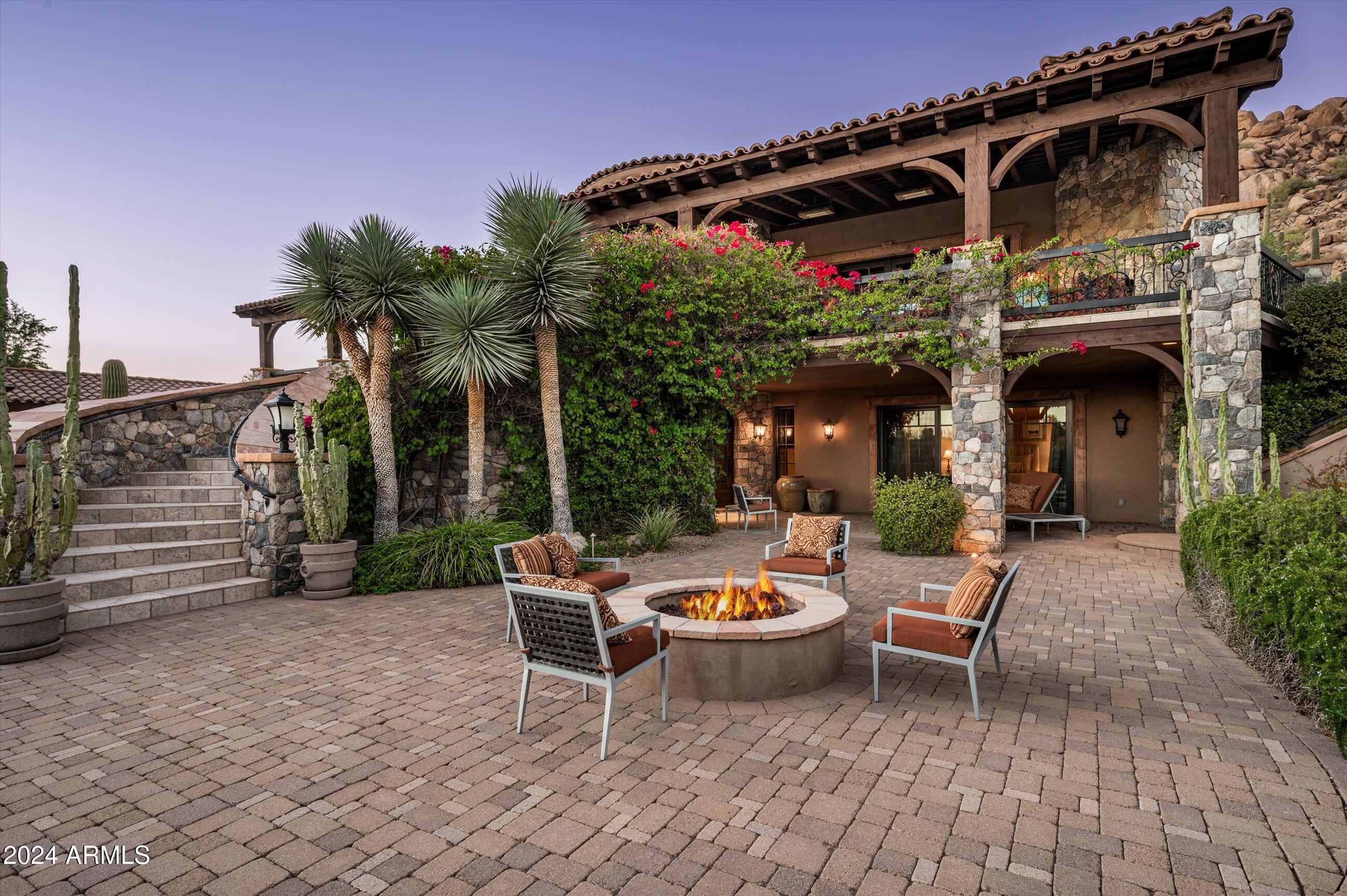 ESTANCIA - Residential