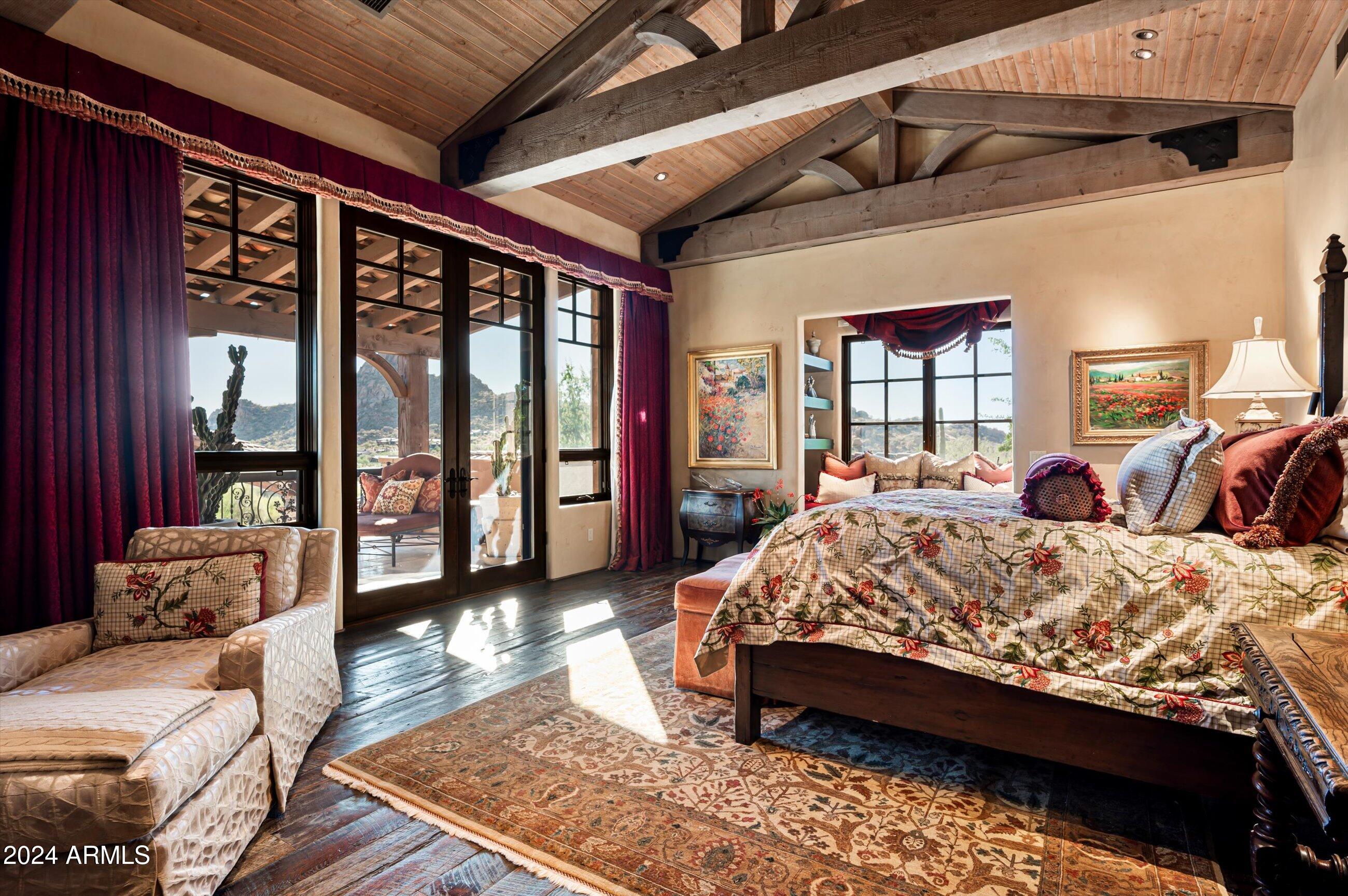 ESTANCIA - Residential