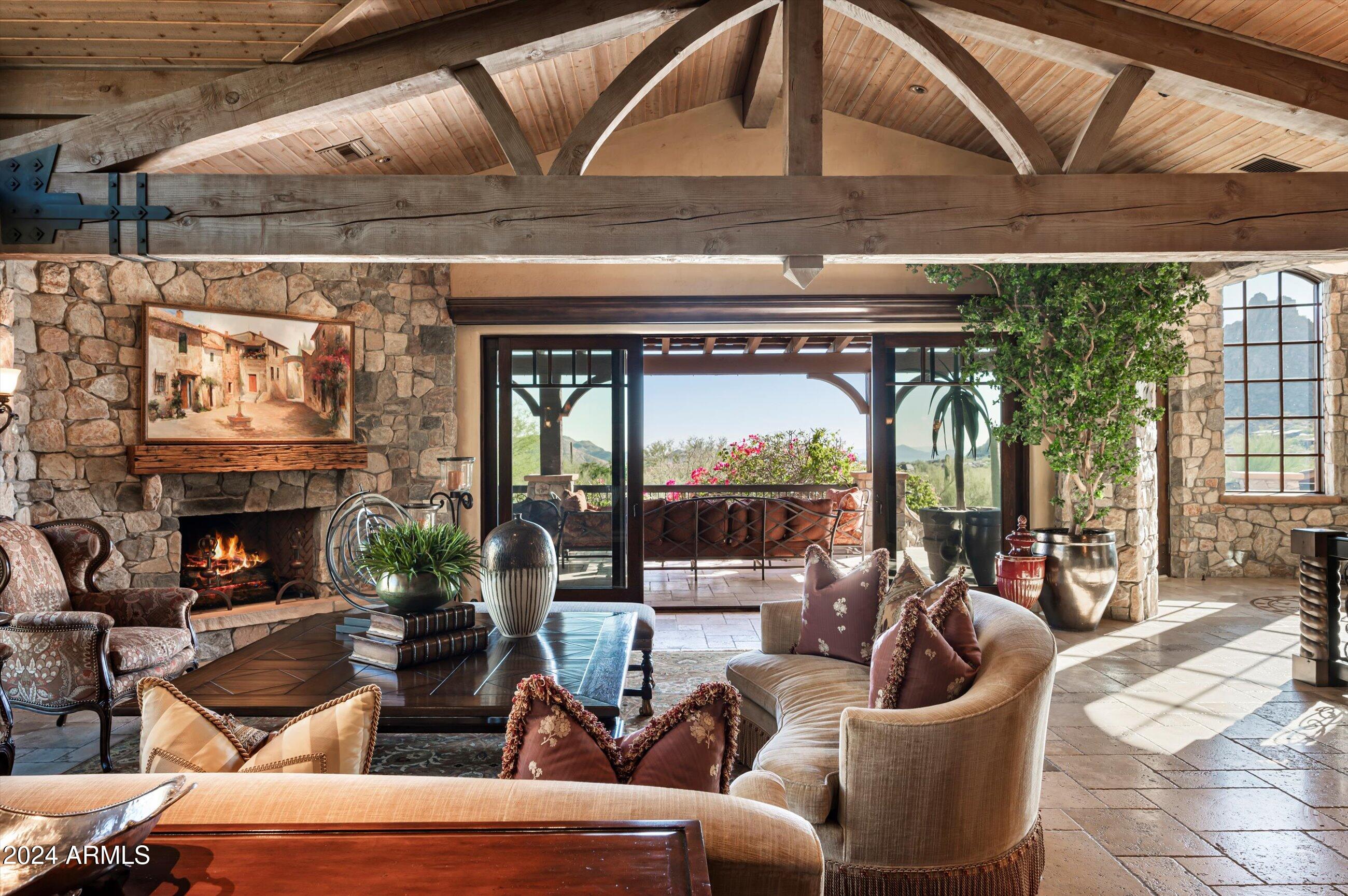 ESTANCIA - Residential