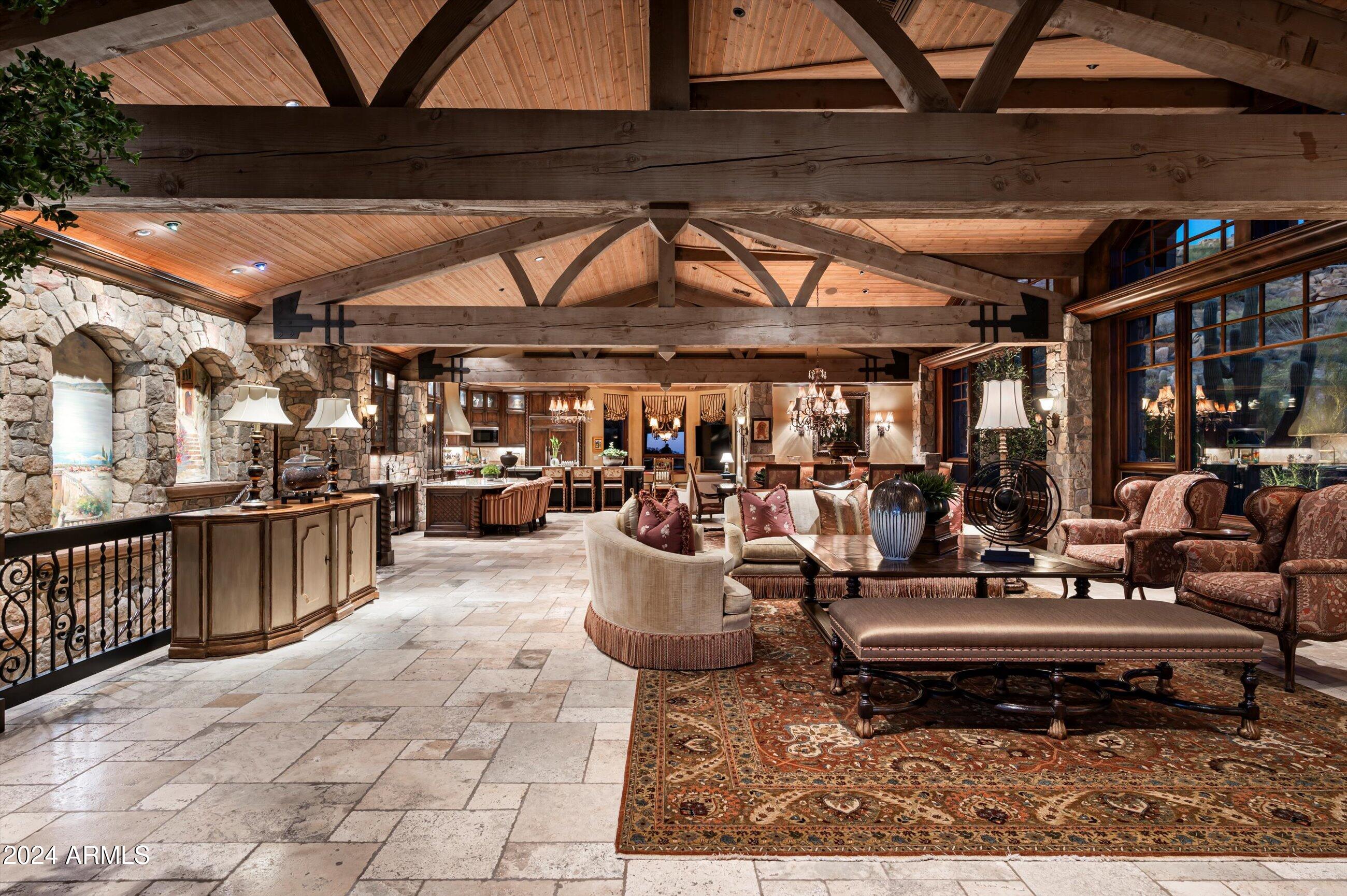 ESTANCIA - Residential