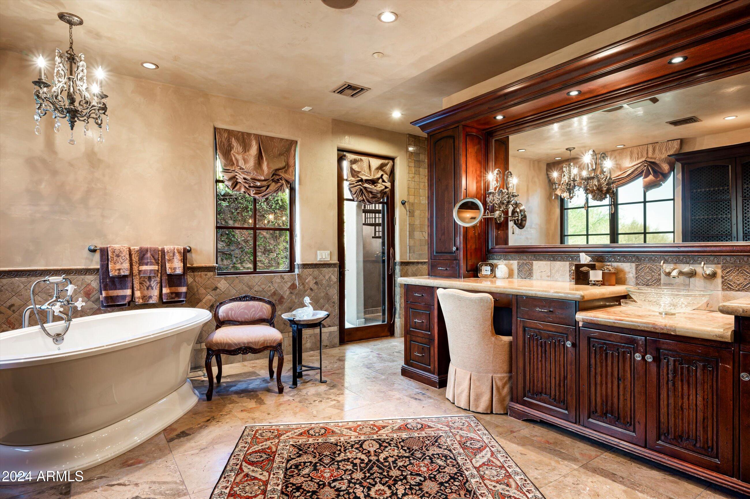 ESTANCIA - Residential