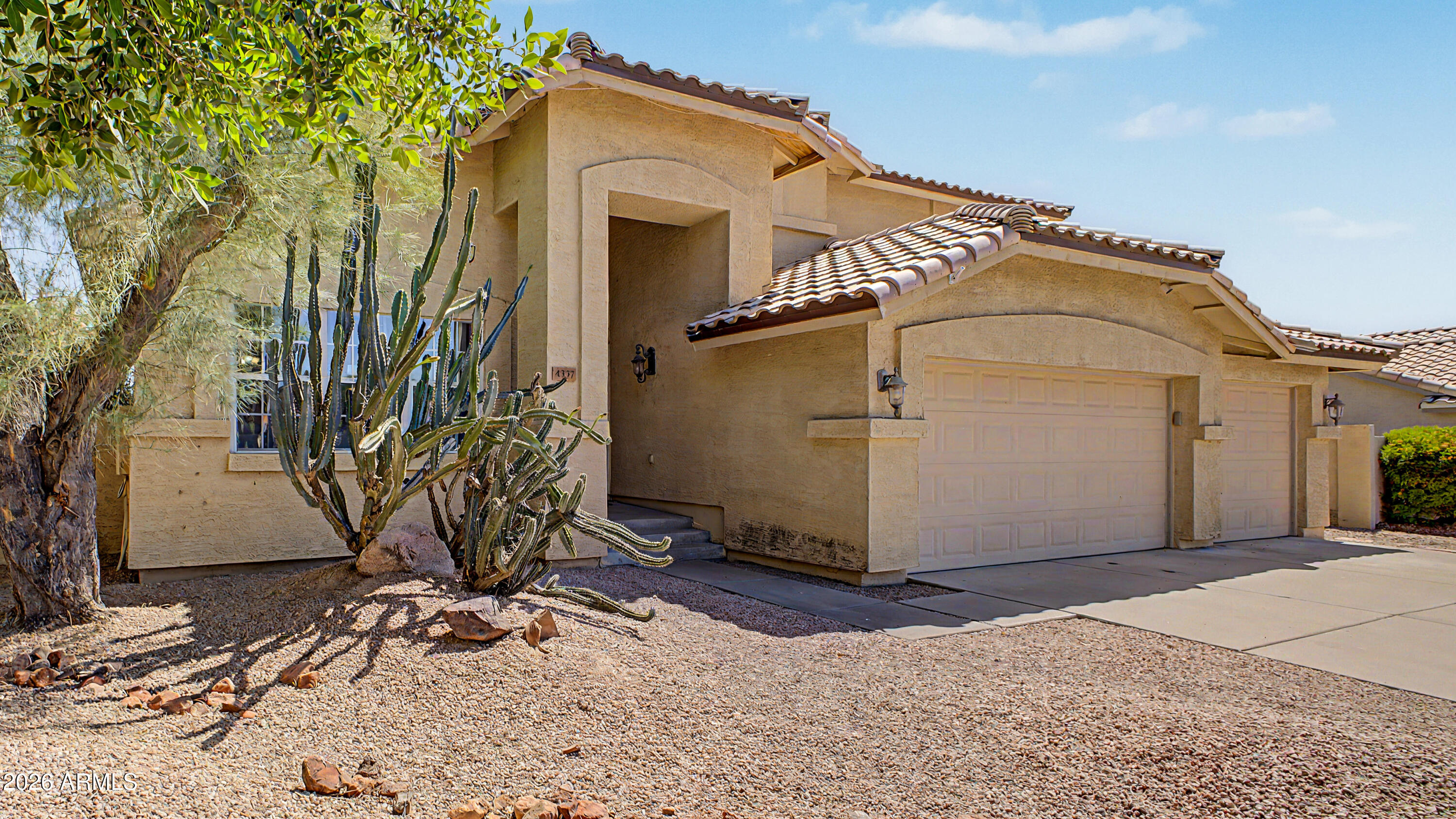 SUPERSTITION MEADOWS SUBDIVISION - Residential