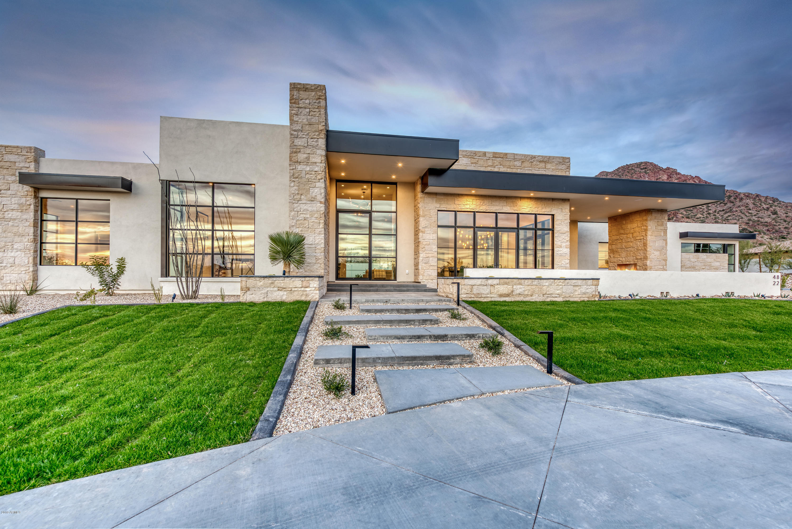 CAMELBACK MOUNTAIN ESTATES PLAT 1 - Residential