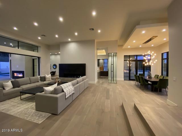 CAMELBACK MOUNTAIN ESTATES PLAT 1 - Residential