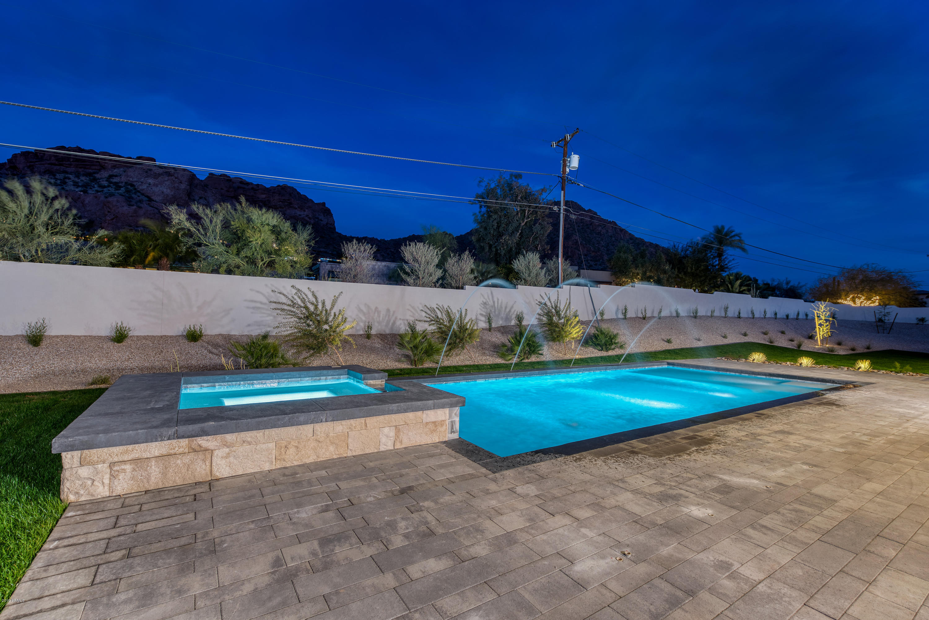CAMELBACK MOUNTAIN ESTATES PLAT 1 - Residential