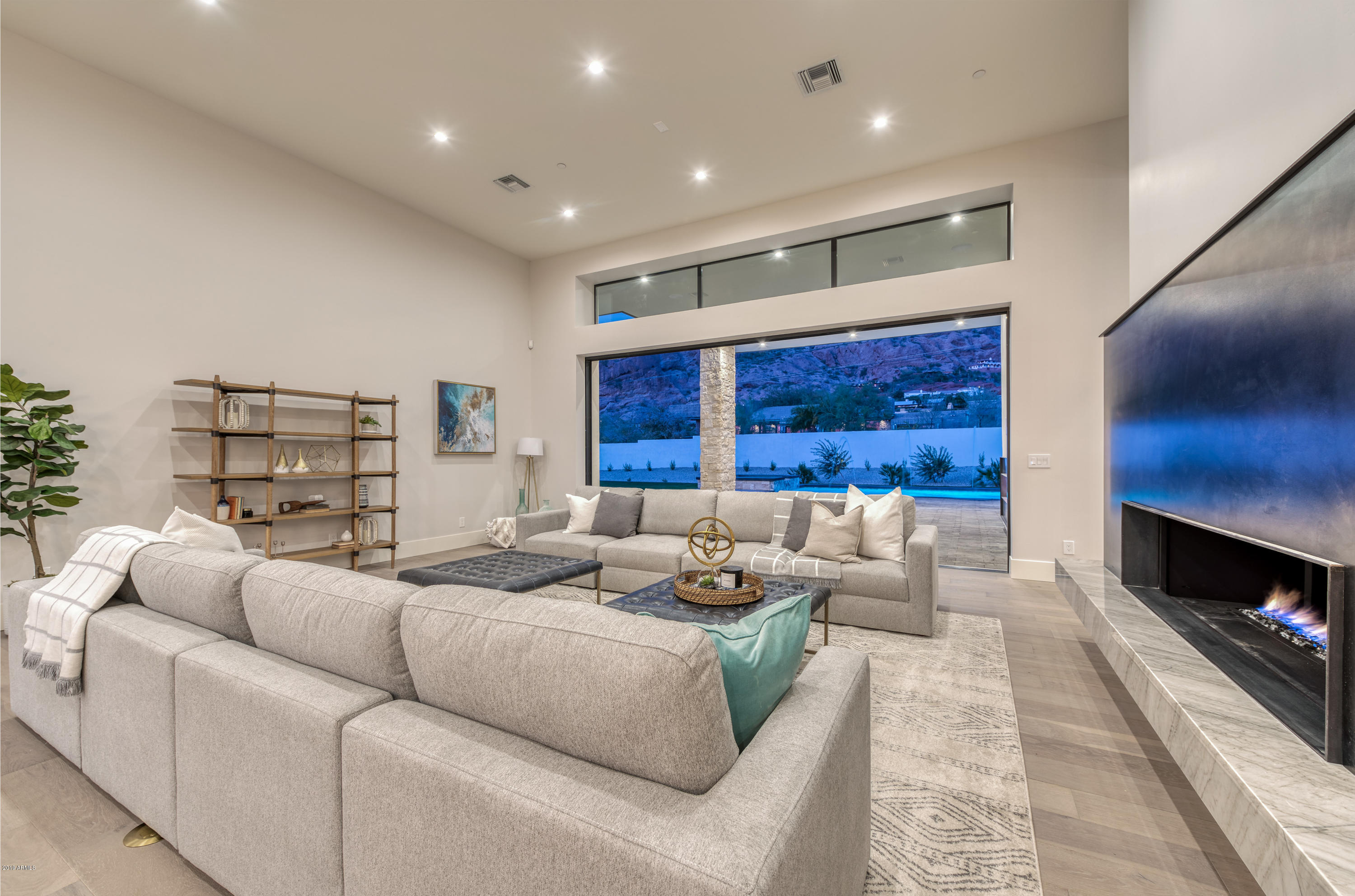 CAMELBACK MOUNTAIN ESTATES PLAT 1 - Residential