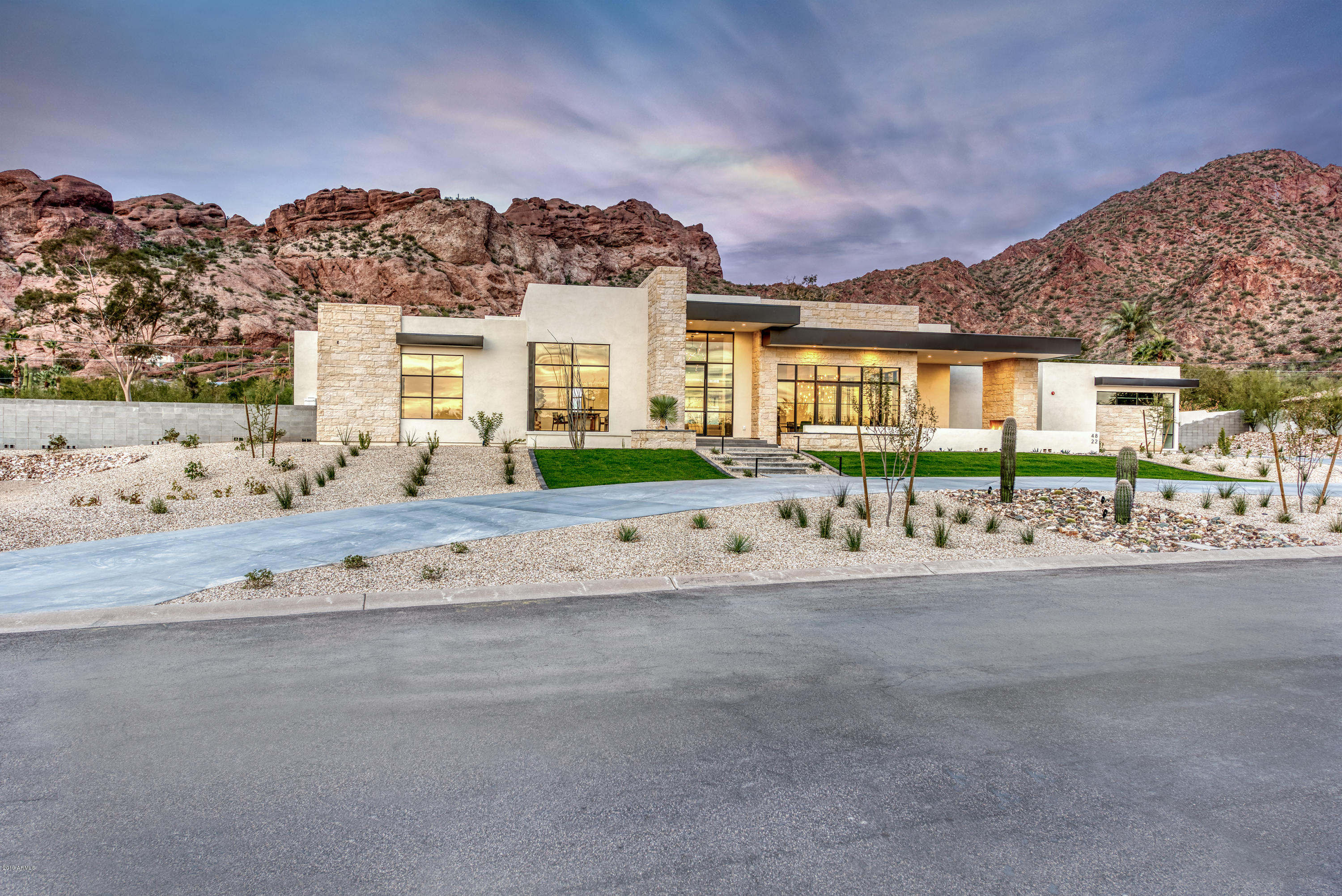 CAMELBACK MOUNTAIN ESTATES PLAT 1 - Residential