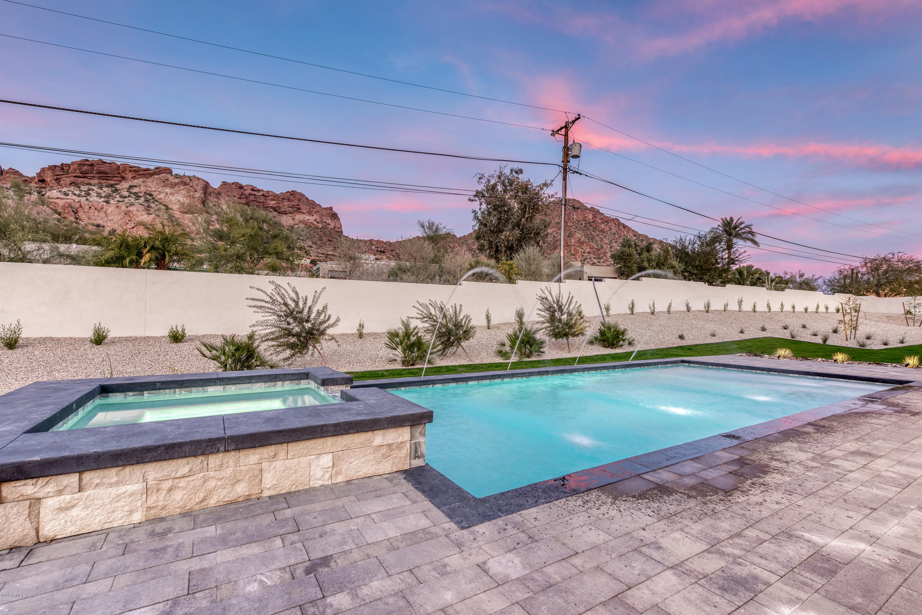 CAMELBACK MOUNTAIN ESTATES PLAT 1 - Residential