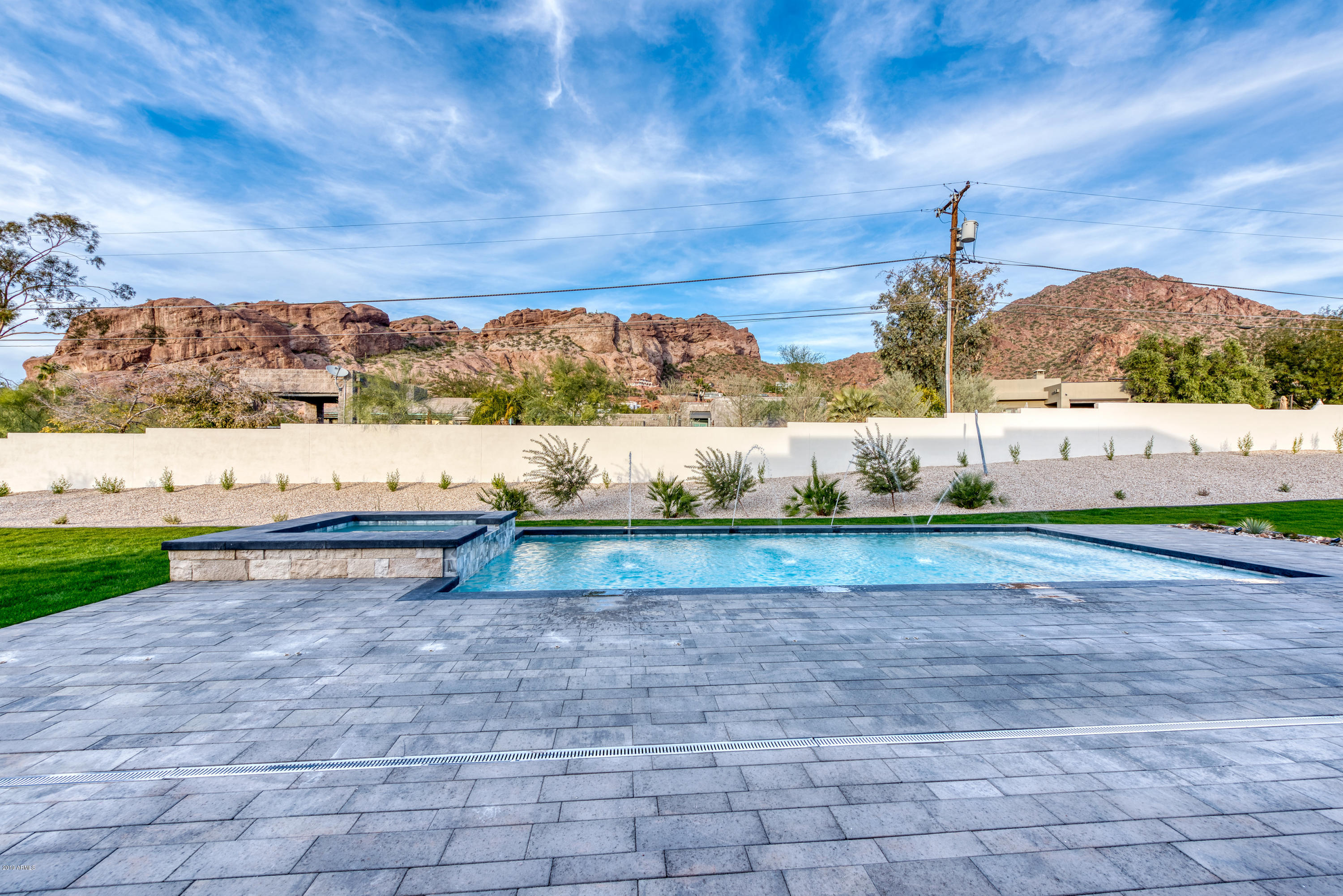 CAMELBACK MOUNTAIN ESTATES PLAT 1 - Residential