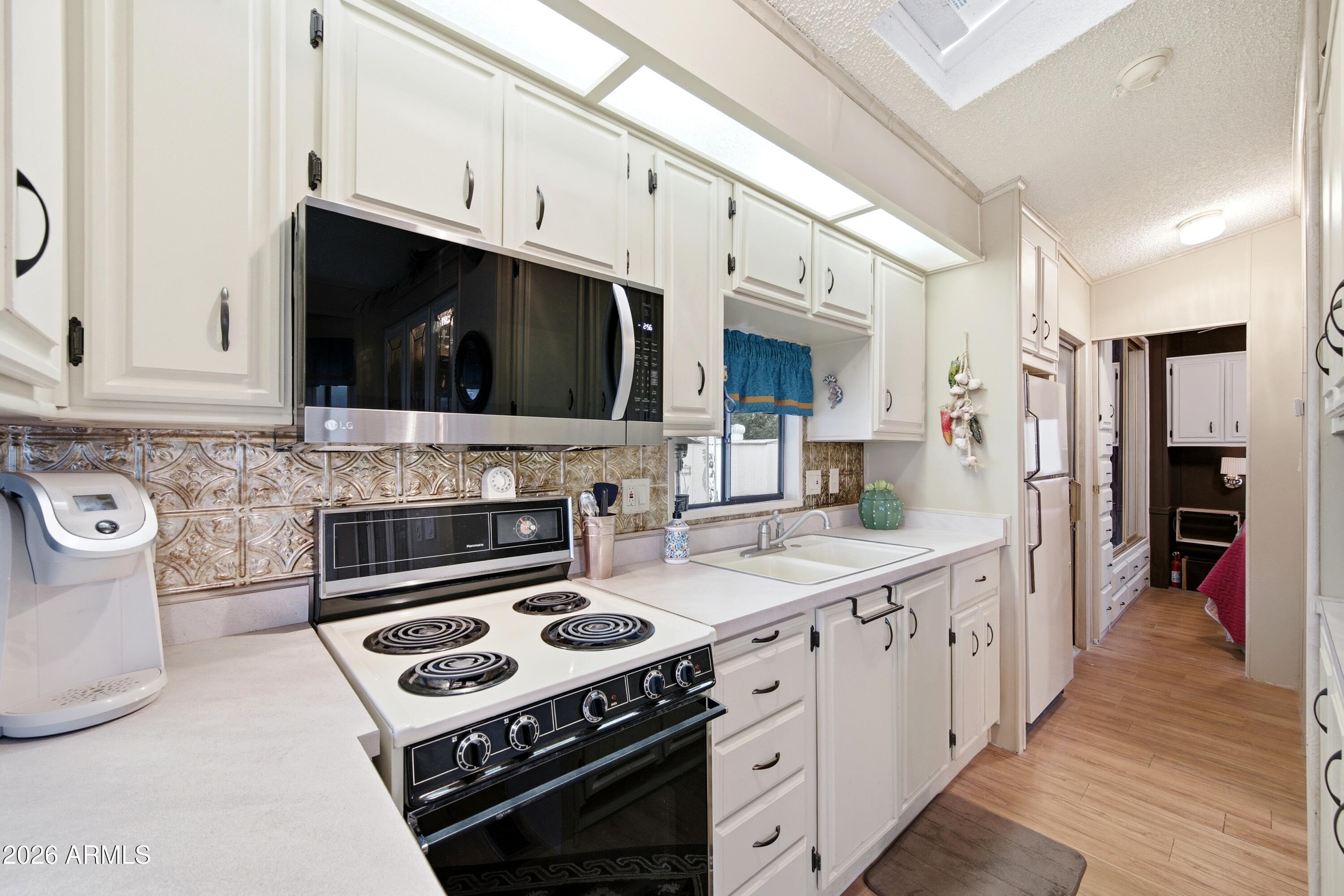 CALIENTE CASA DE SOL UNIT TWO - Residential