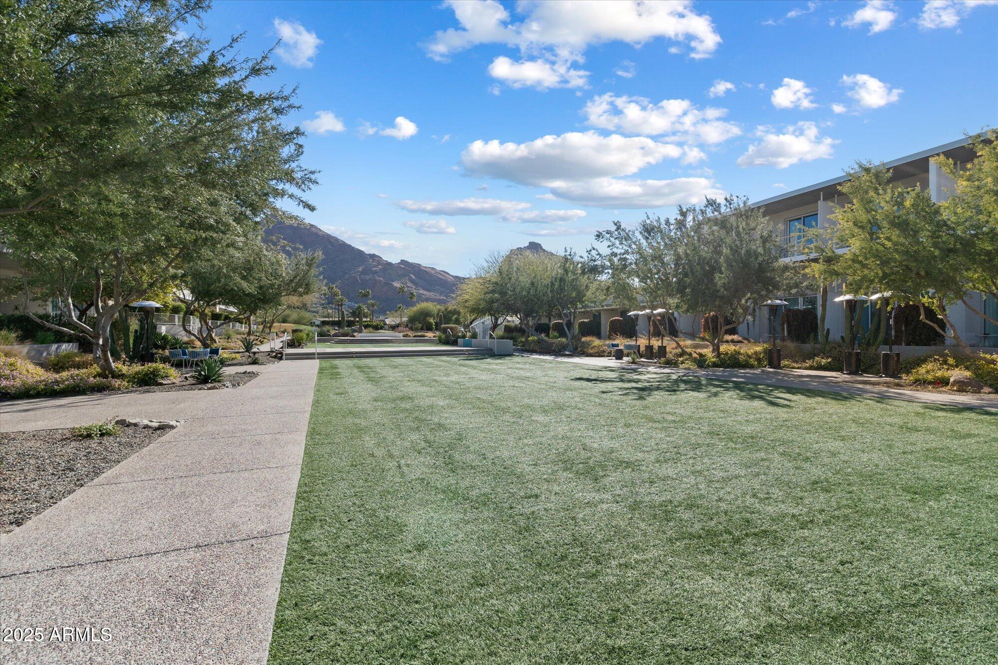 MOUNTAIN SHADOWS RESORT - Residential