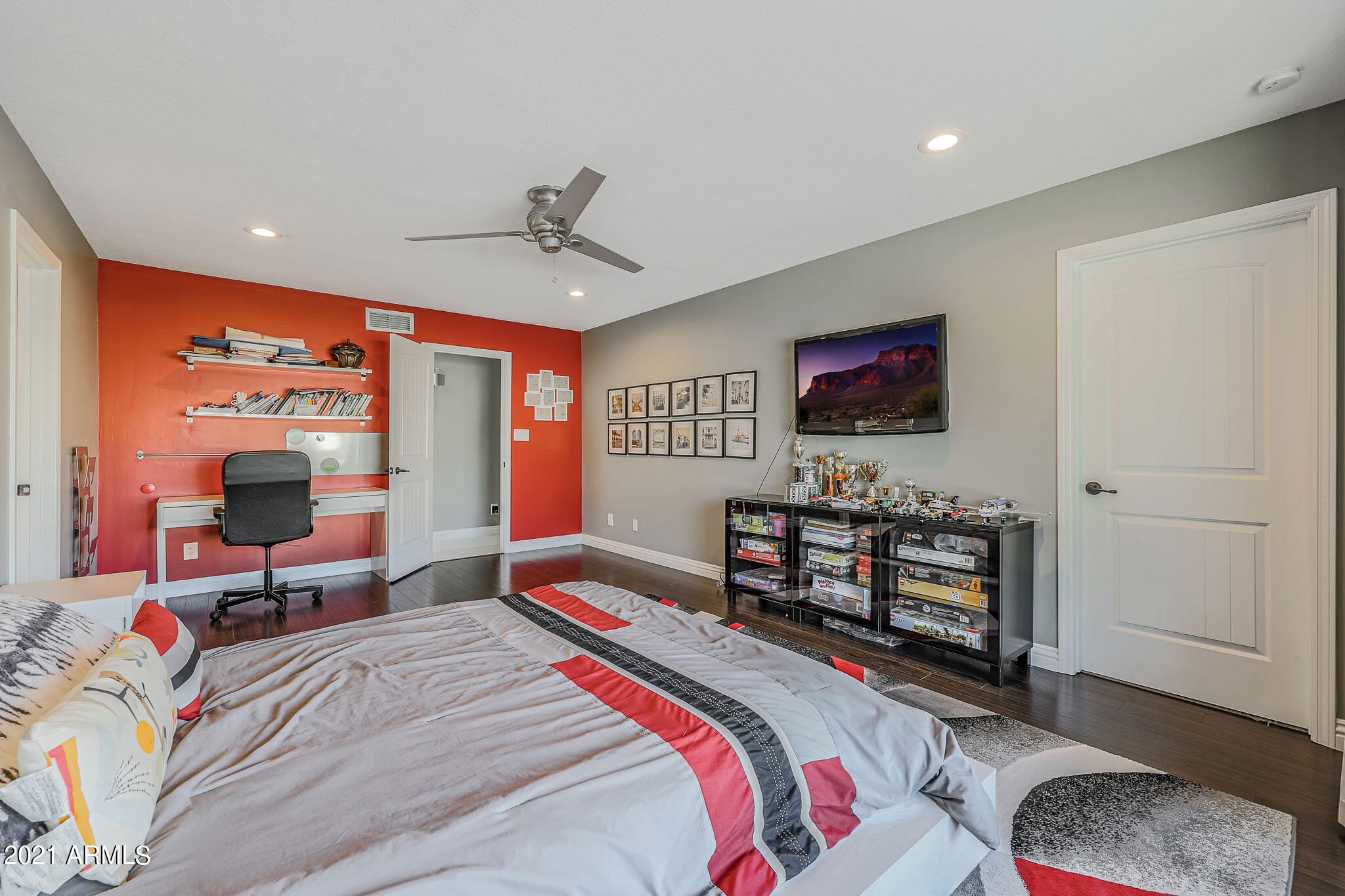 PINNACLE PEAK SHADOWS UNIT 2 - Residential
