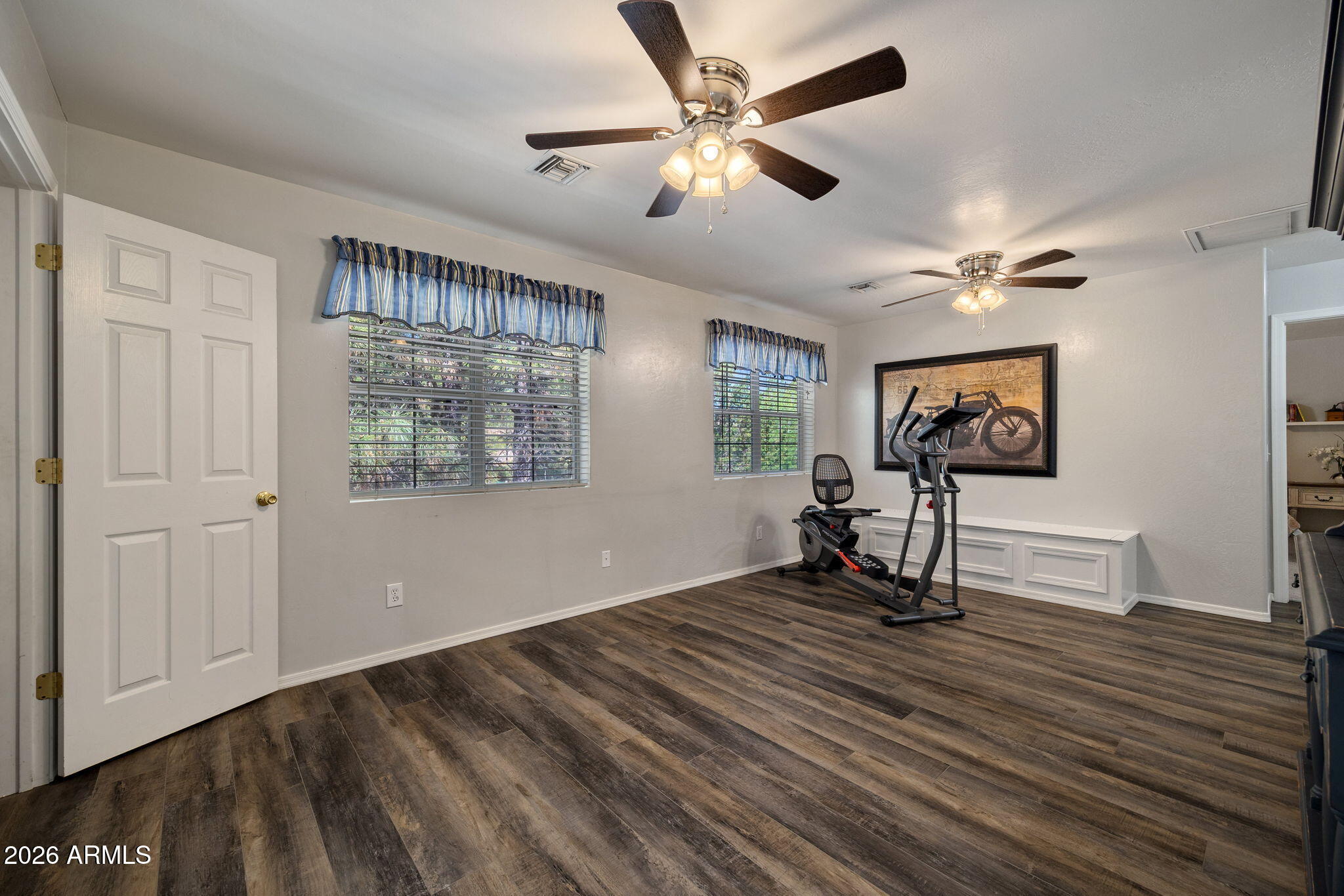 COUNTRY CLUB MANOR UNIT 1 - Residential