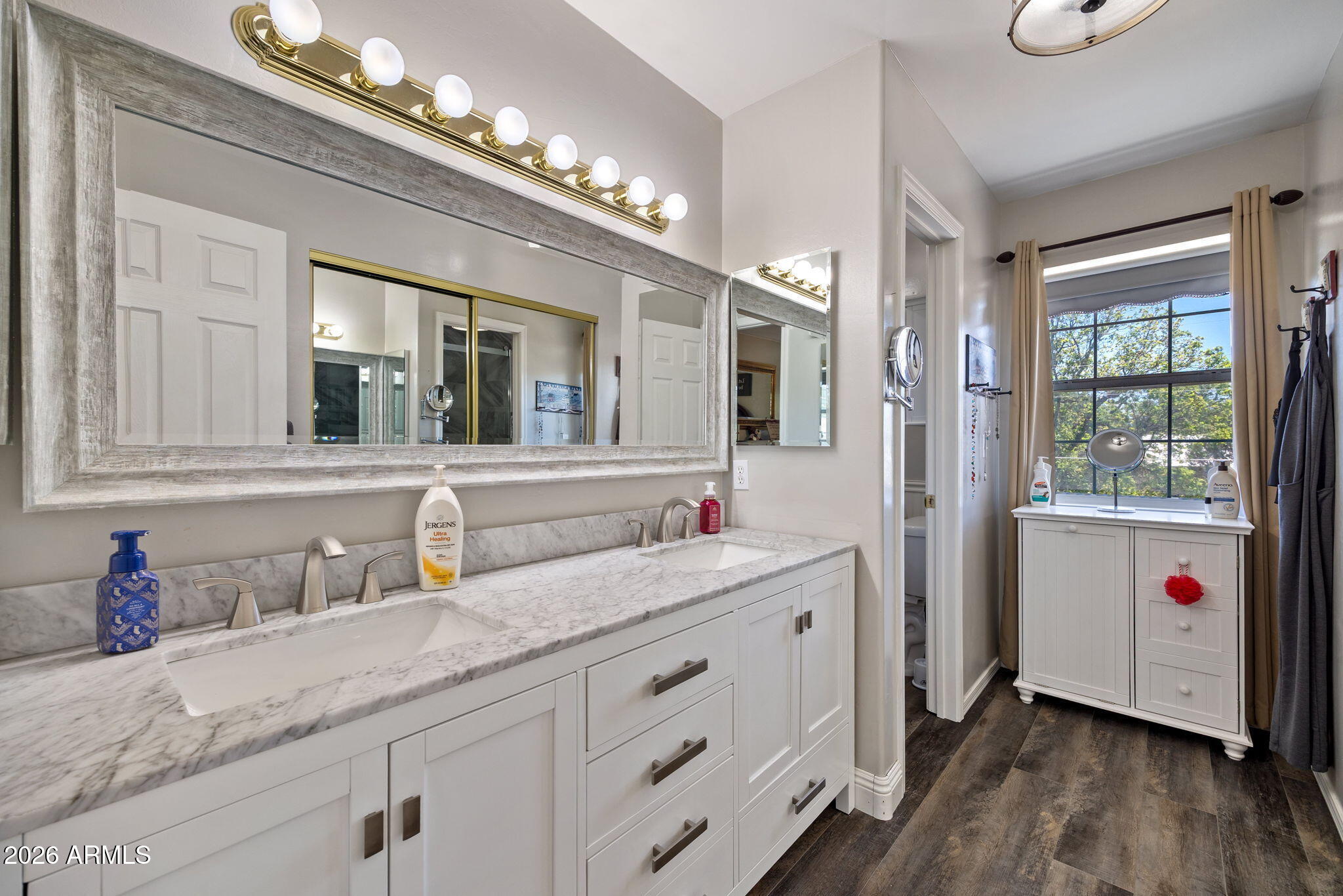 COUNTRY CLUB MANOR UNIT 1 - Residential