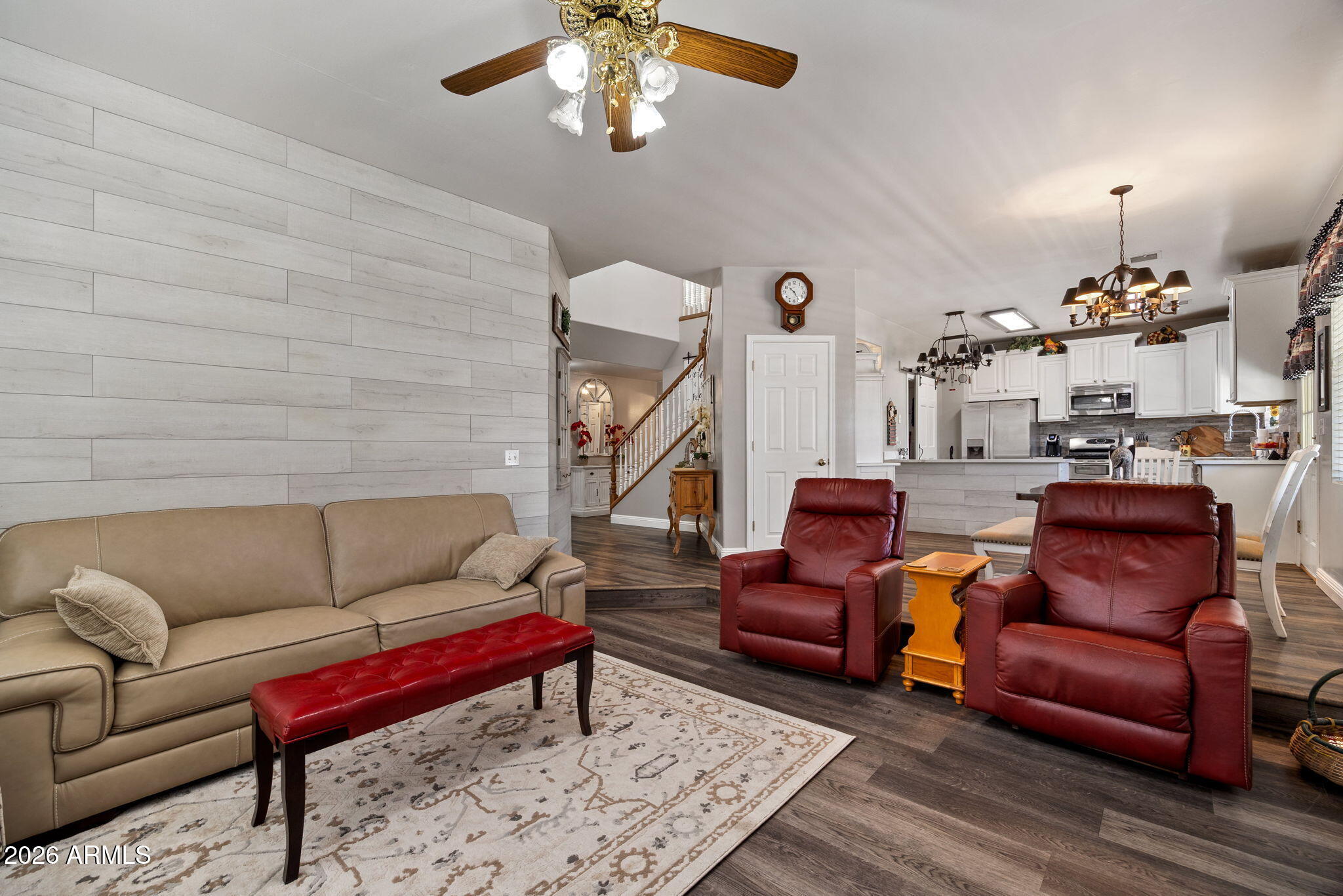 COUNTRY CLUB MANOR UNIT 1 - Residential