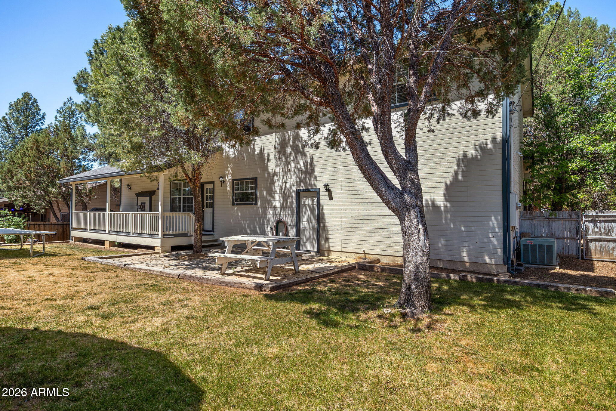 COUNTRY CLUB MANOR UNIT 1 - Residential