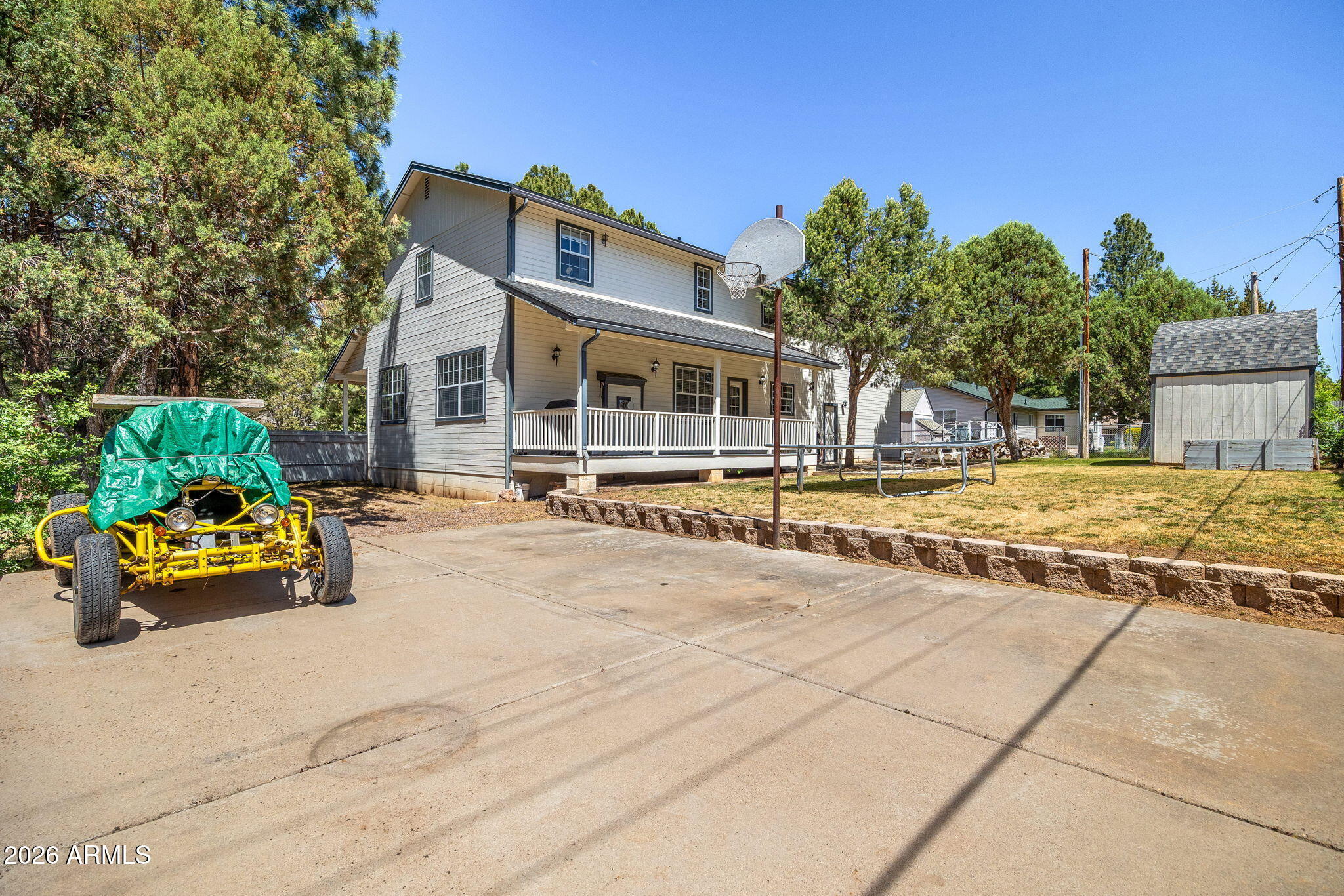 COUNTRY CLUB MANOR UNIT 1 - Residential