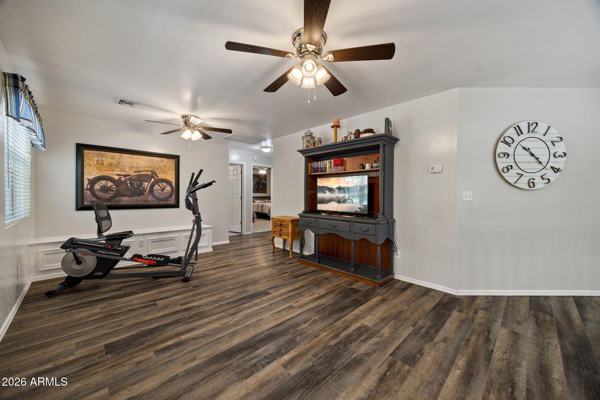 COUNTRY CLUB MANOR UNIT 1 - Residential