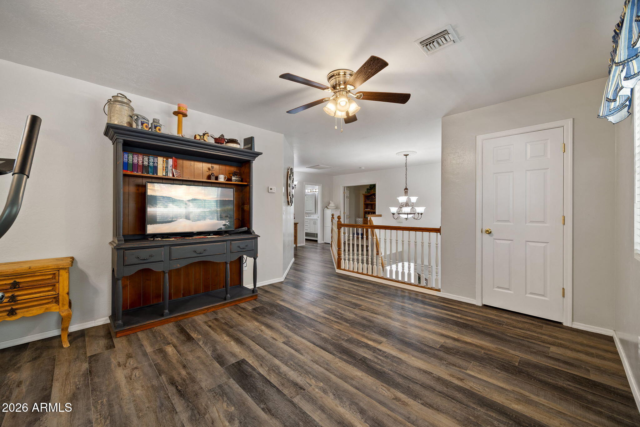 COUNTRY CLUB MANOR UNIT 1 - Residential