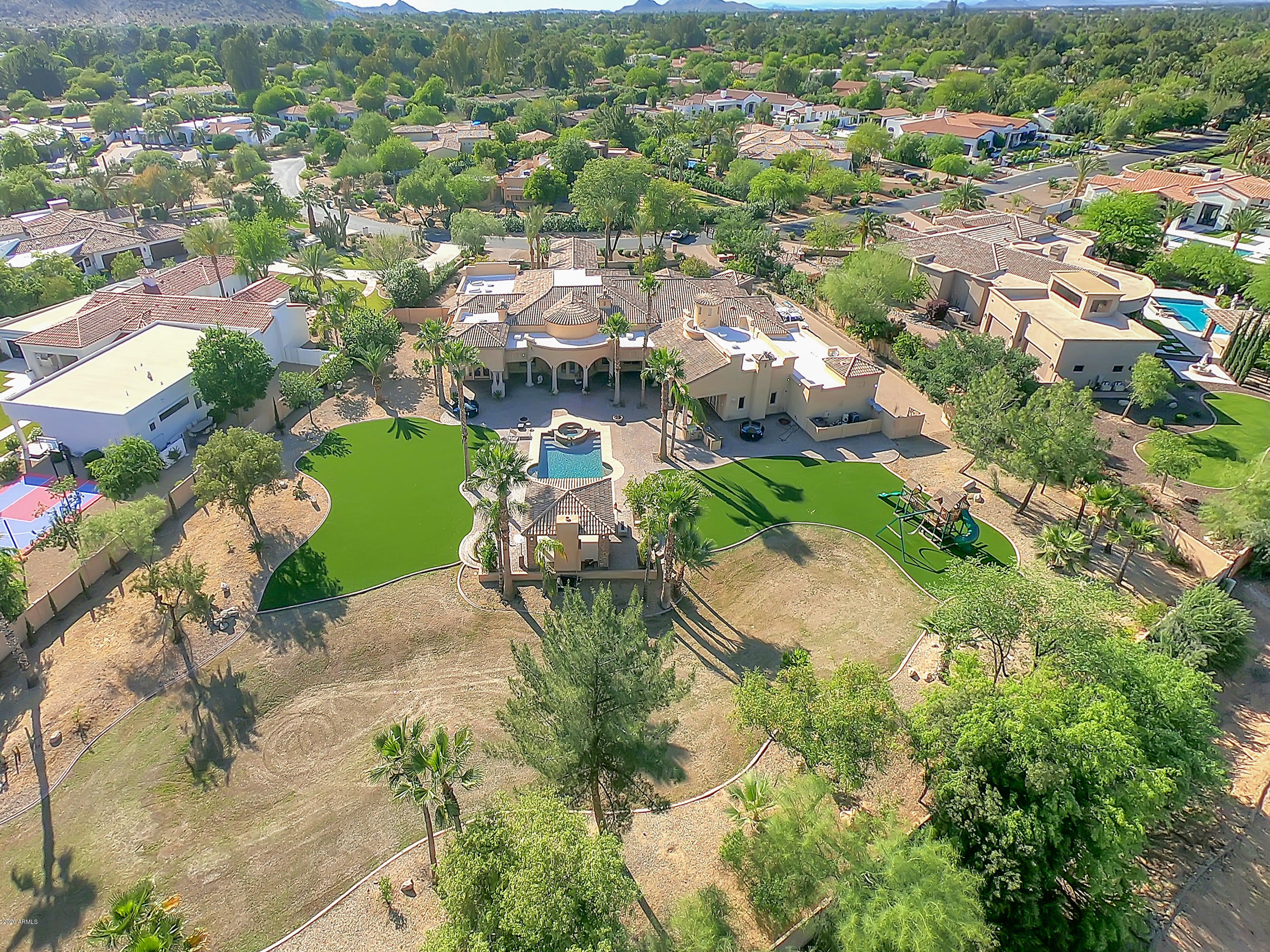 PARADISE COUNTRY ESTATES 2 - Residential