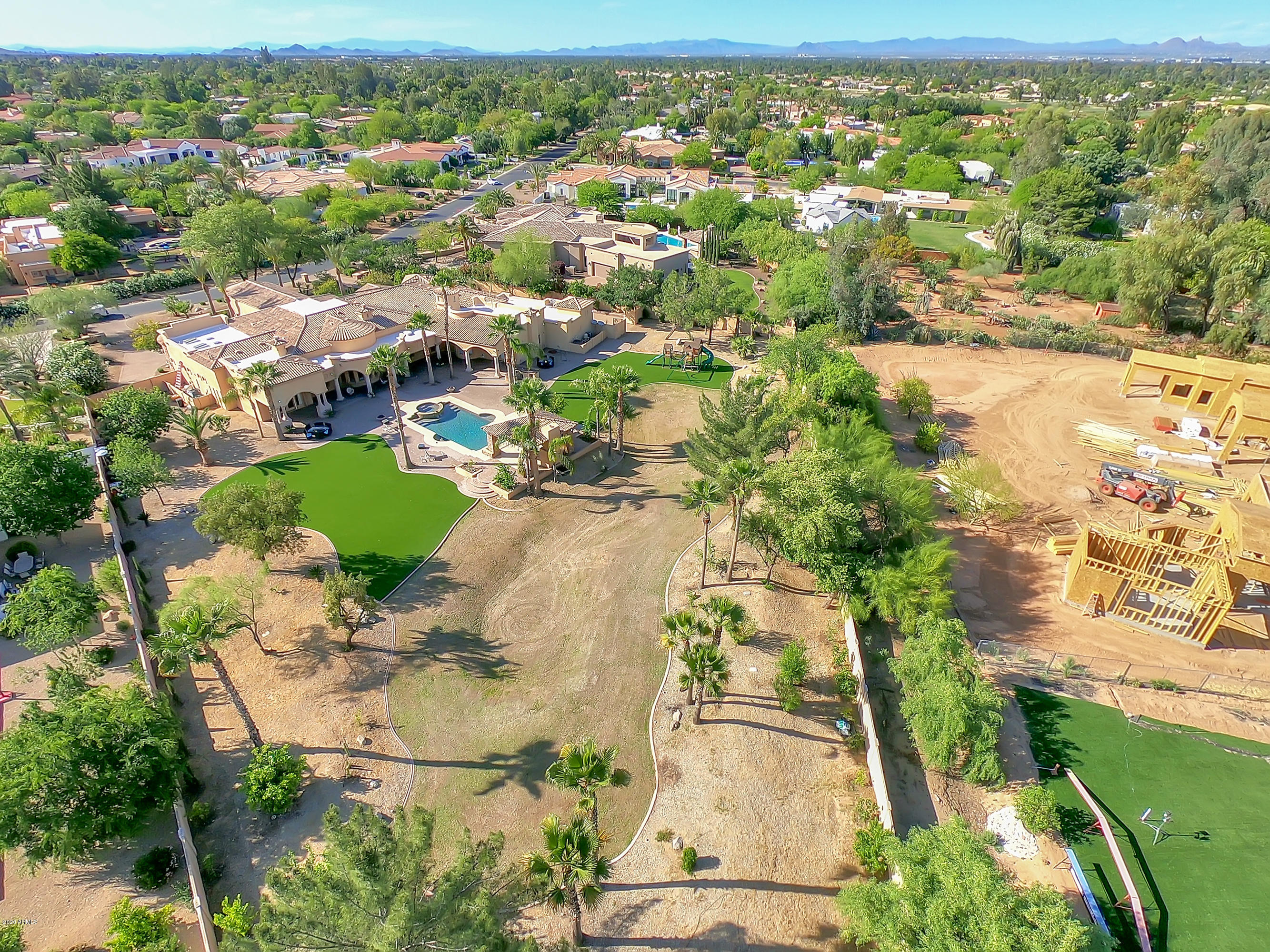 PARADISE COUNTRY ESTATES 2 - Residential