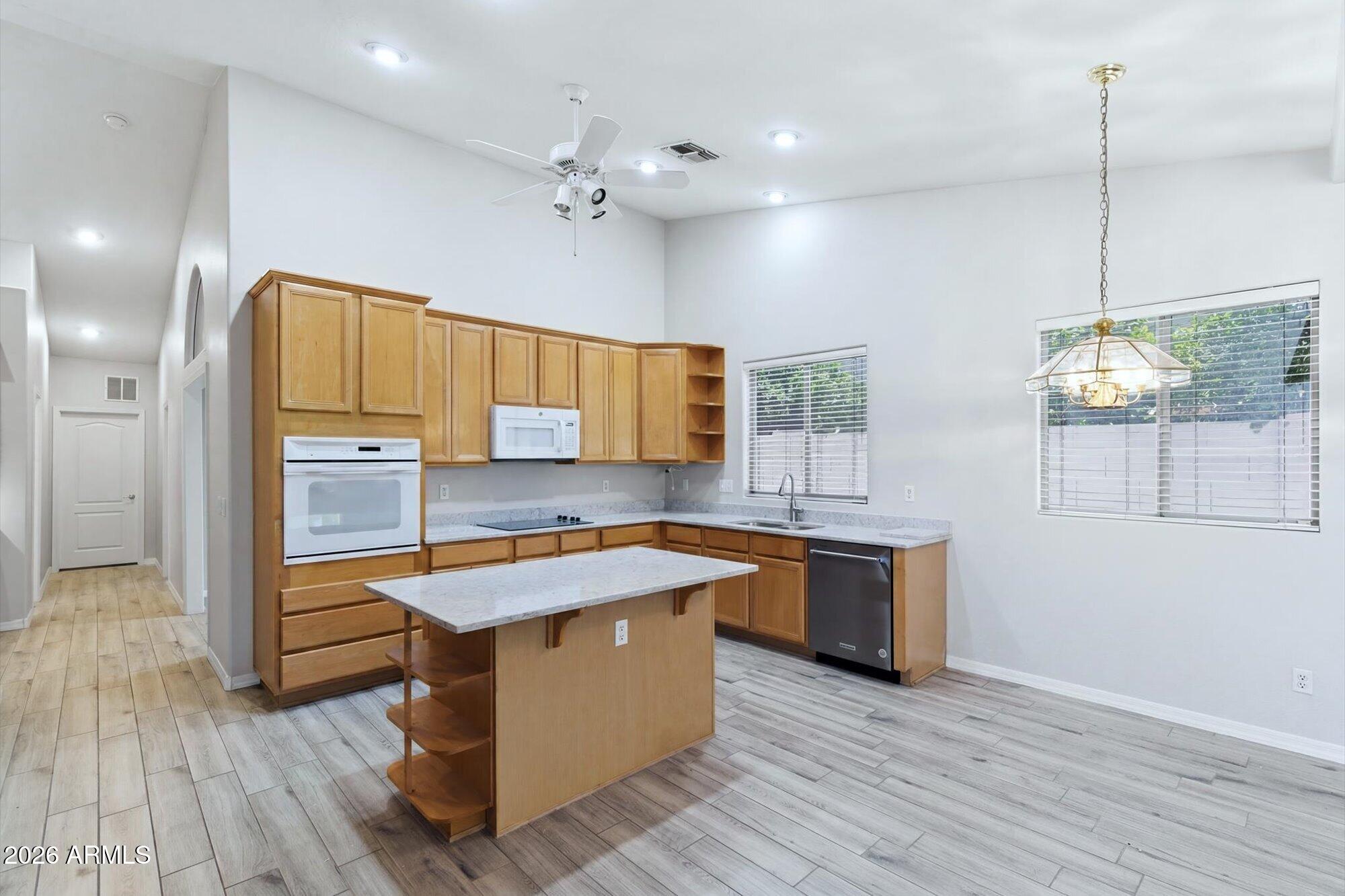 DIAMANTE VISTA - Residential
