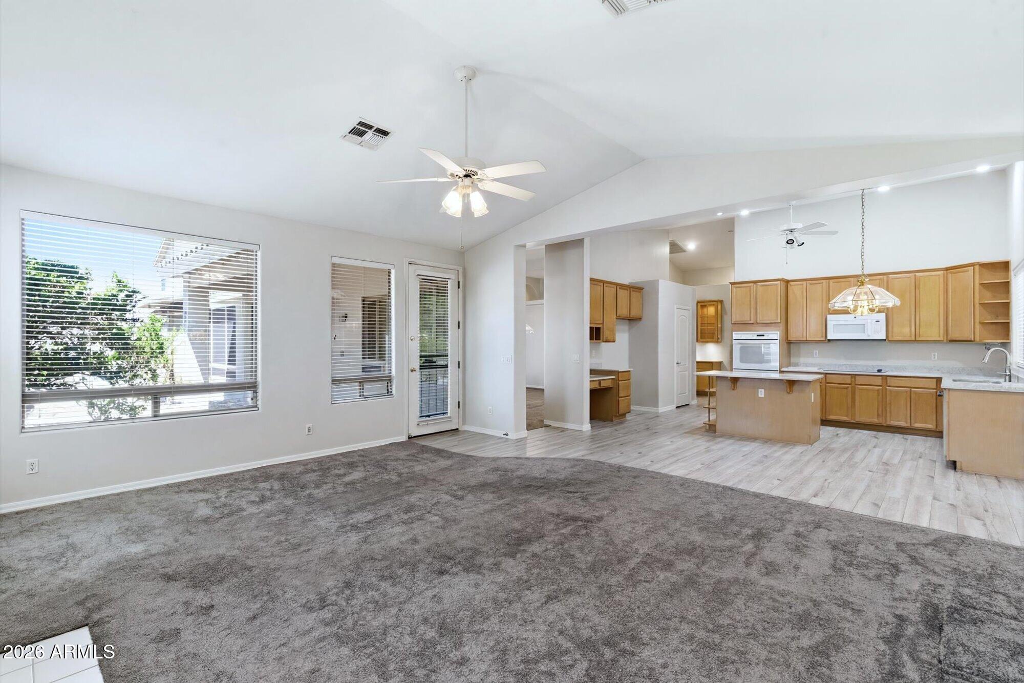 DIAMANTE VISTA - Residential