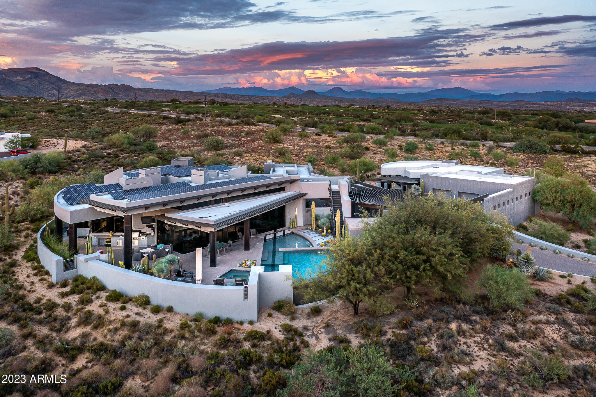 DESERT MOUNTAIN - Residential