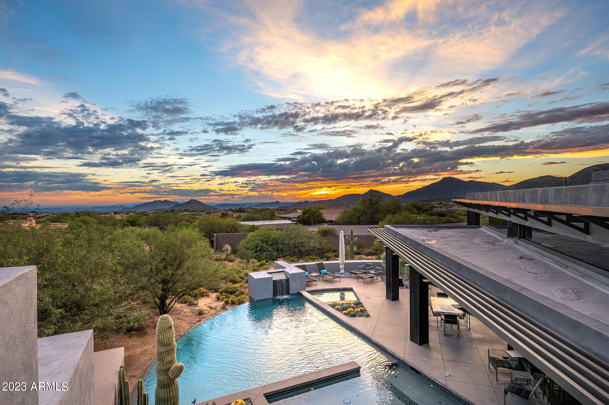 DESERT MOUNTAIN - Residential