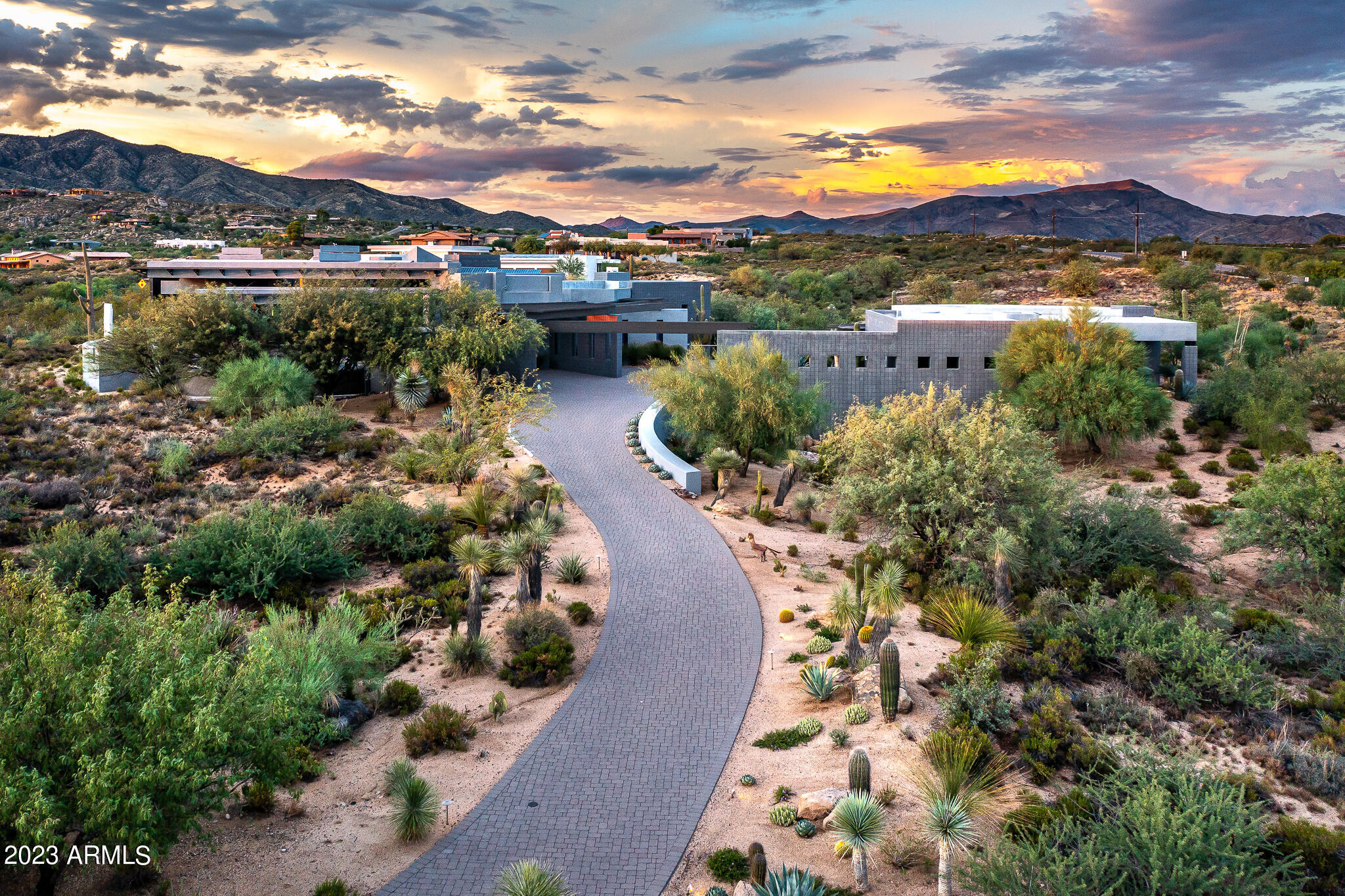 DESERT MOUNTAIN - Residential