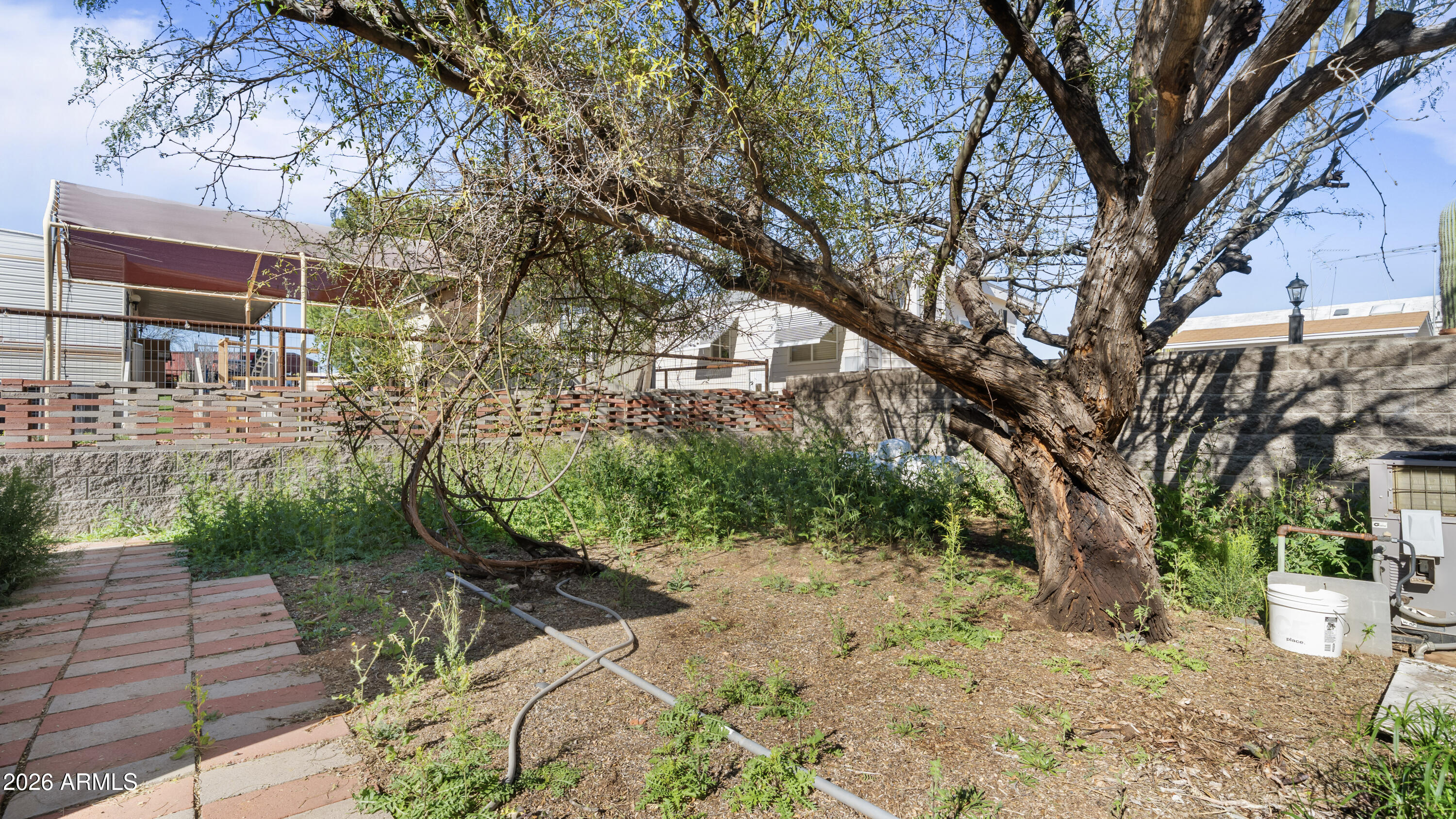 ESCAPEES AT NORTH RANCH - Residential