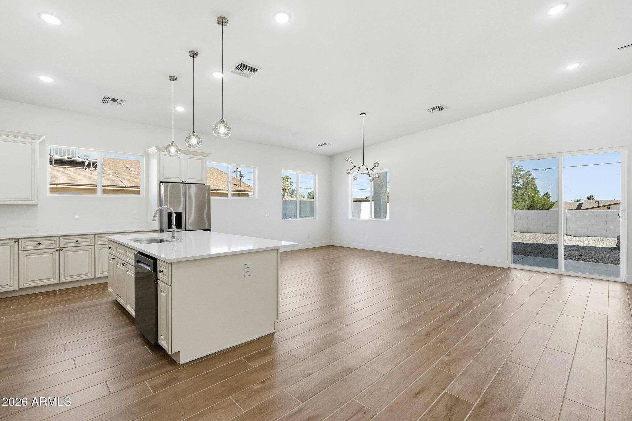 CRESTLEA 2 - Residential