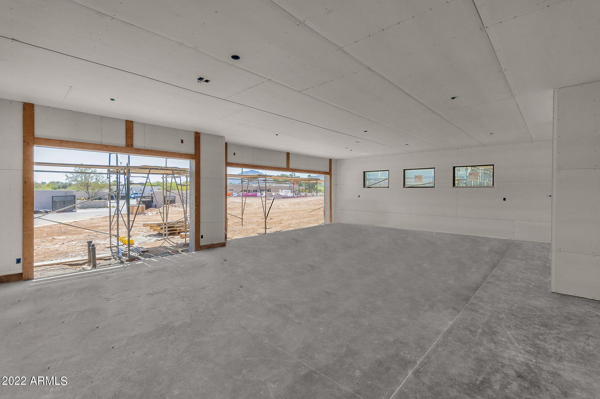 IRONWOOD GOLF VILLAS - Residential
