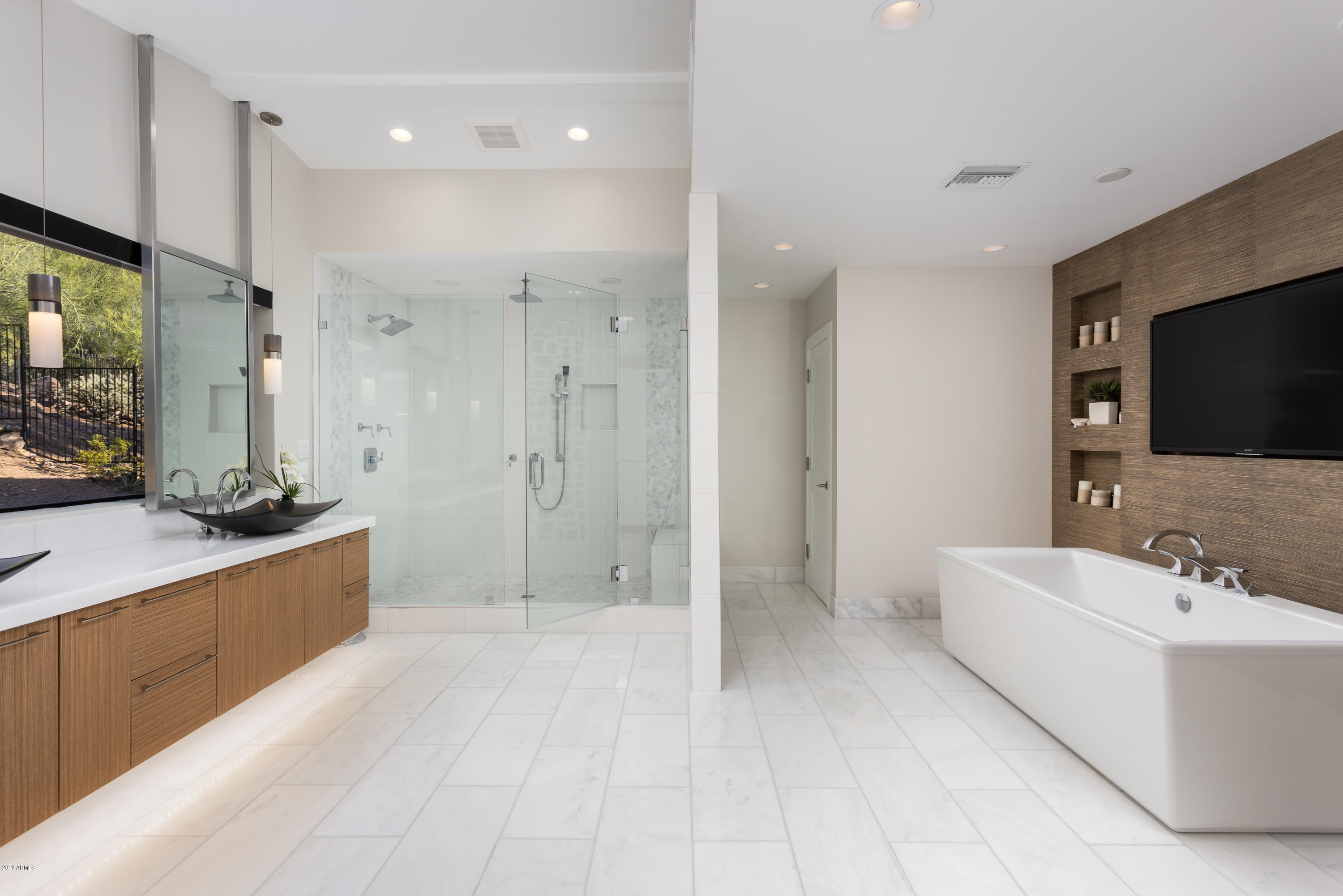 STONE CANYON EAST - Residential