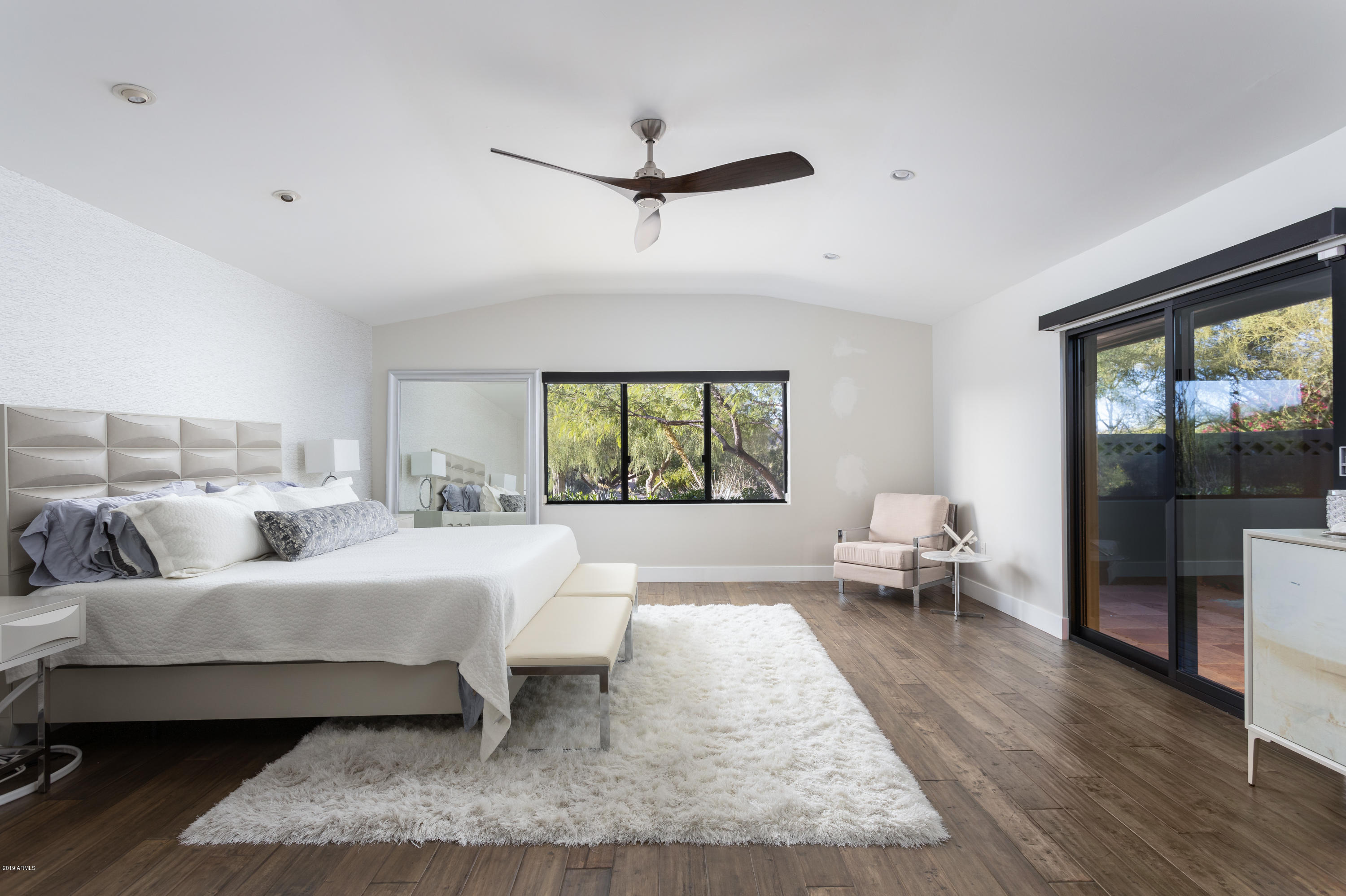 STONE CANYON EAST - Residential