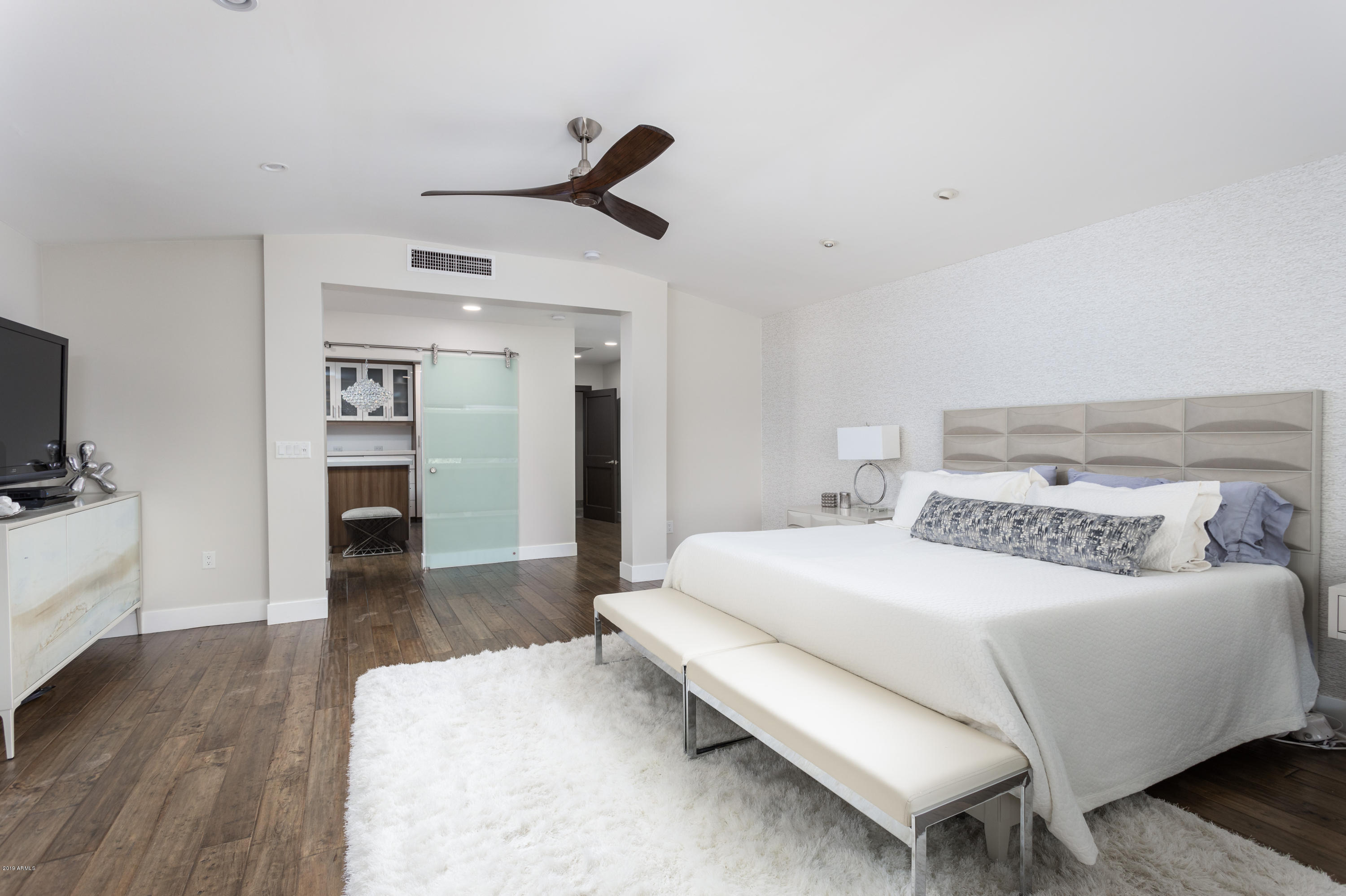 STONE CANYON EAST - Residential