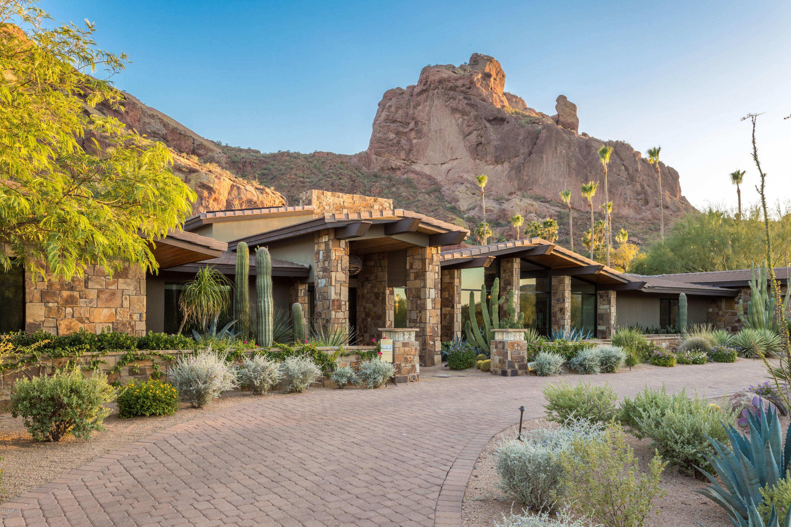 STONE CANYON EAST - Residential