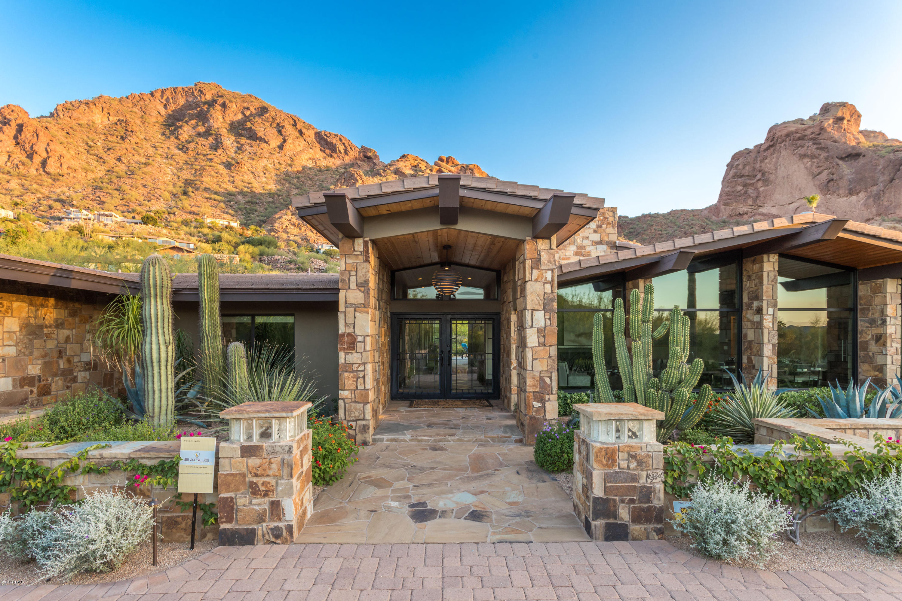 STONE CANYON EAST - Residential