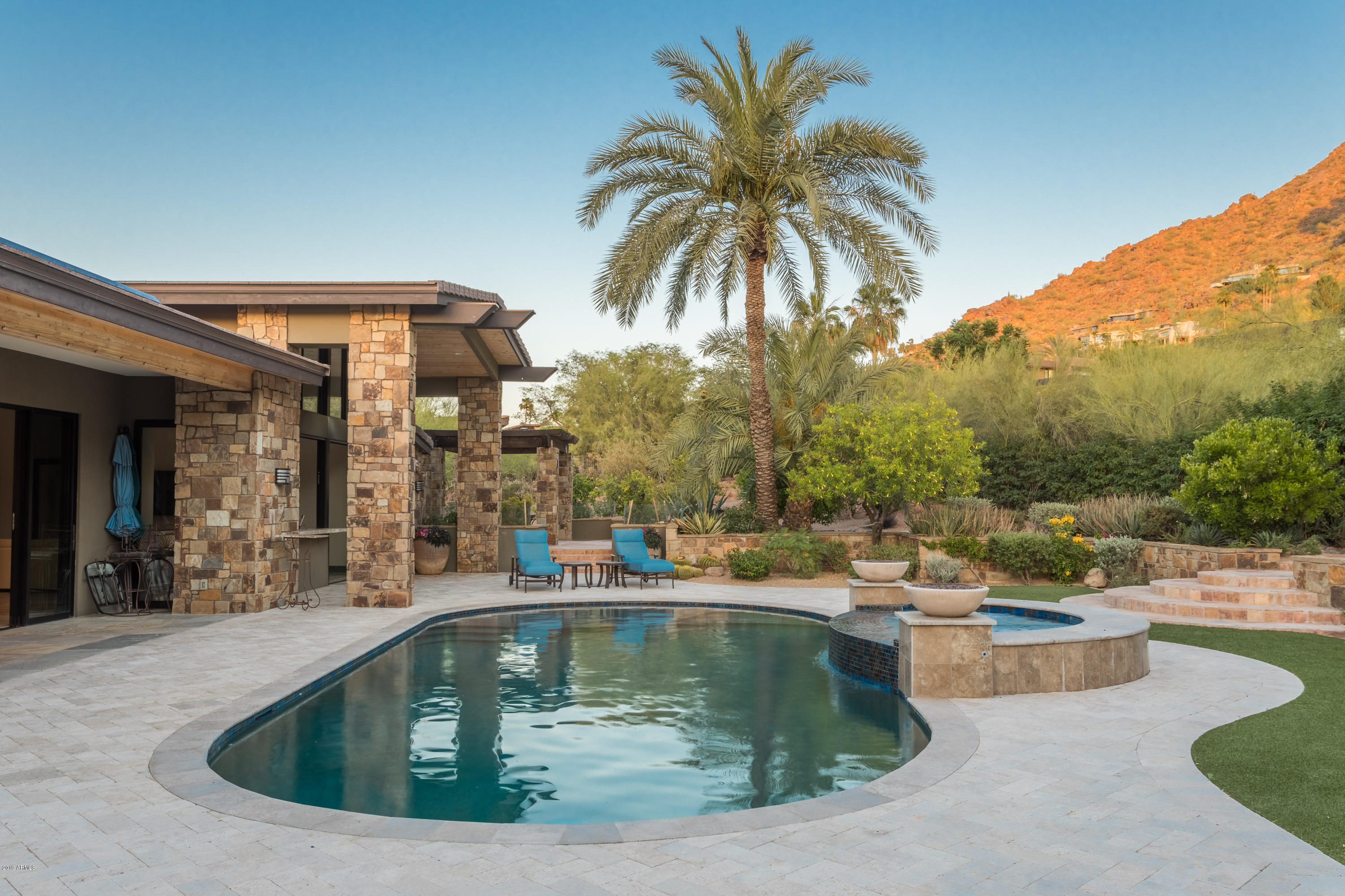 STONE CANYON EAST - Residential