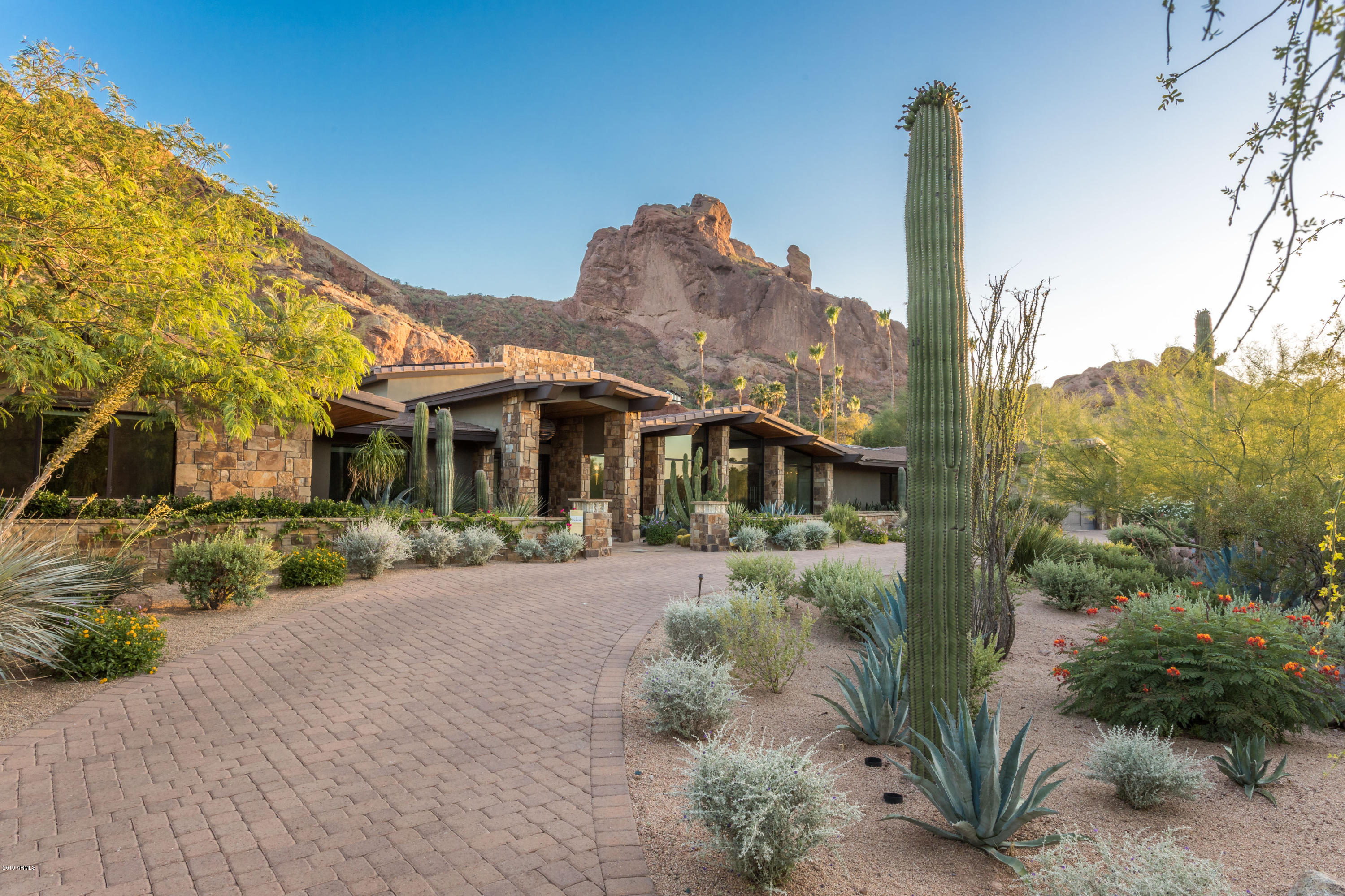 STONE CANYON EAST - Residential