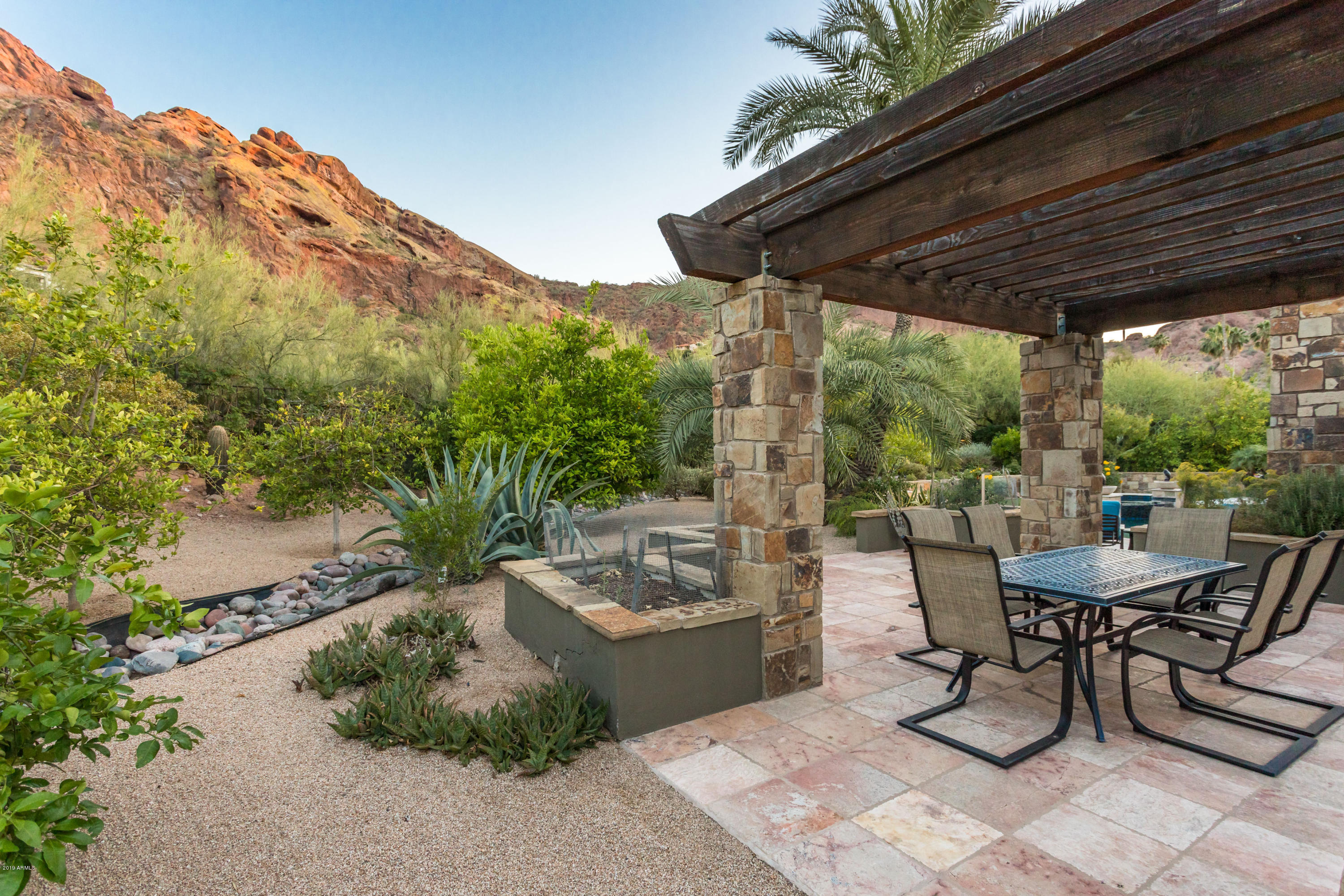 STONE CANYON EAST - Residential