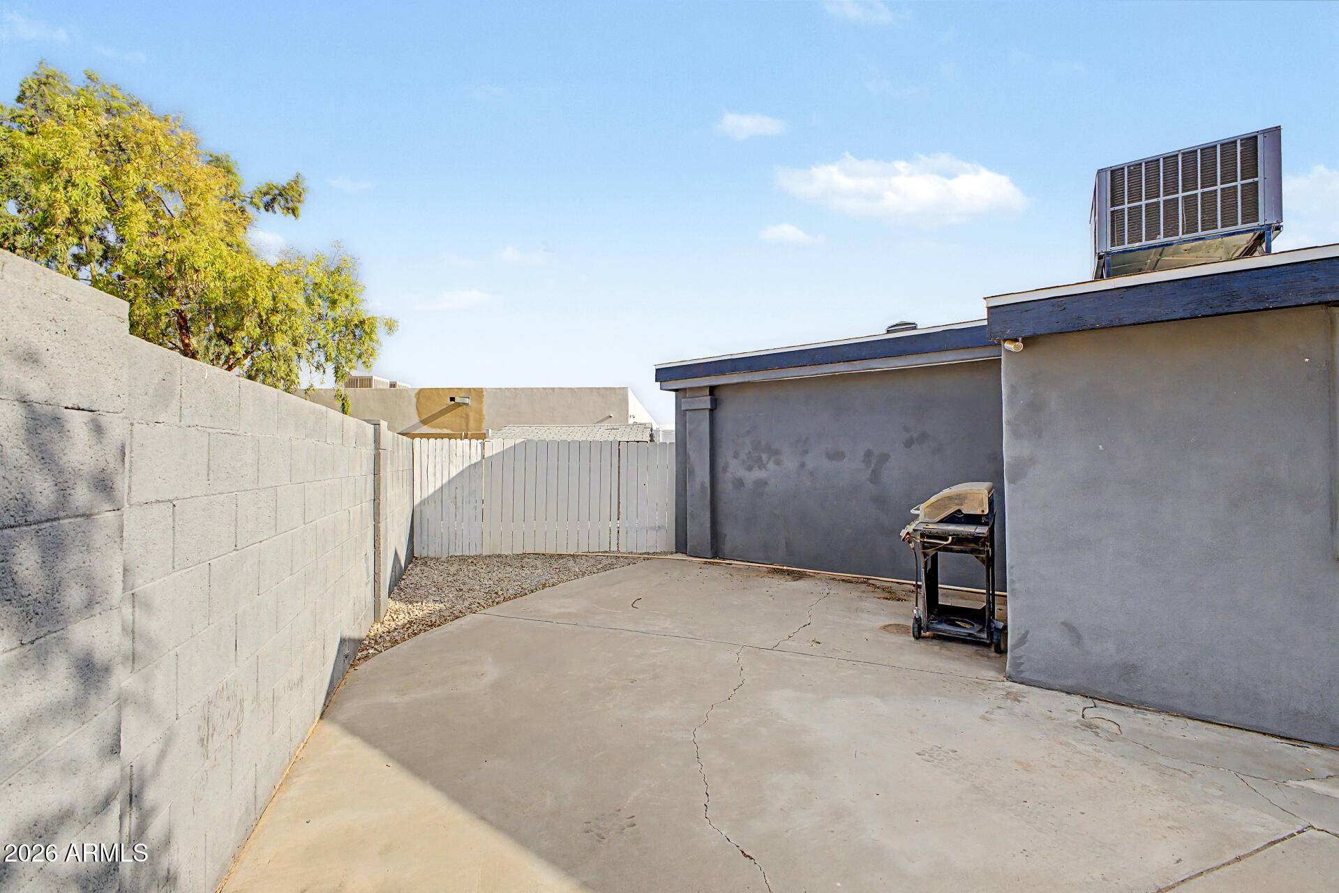 VISTA DEL CAMINO 2 - Residential